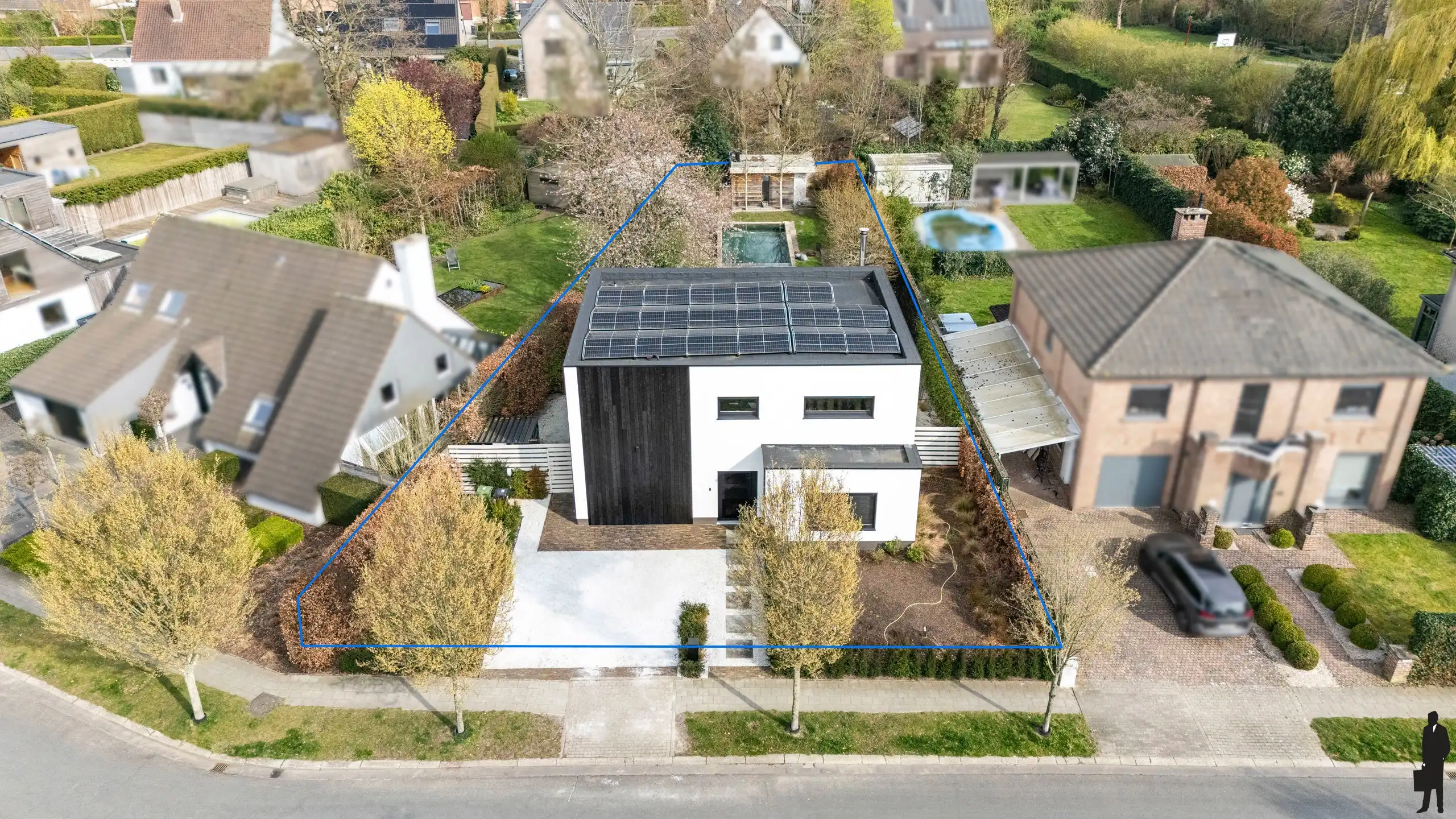 Luxueus energetisch gerenoveerde woning met verwarmd zwembad foto 25