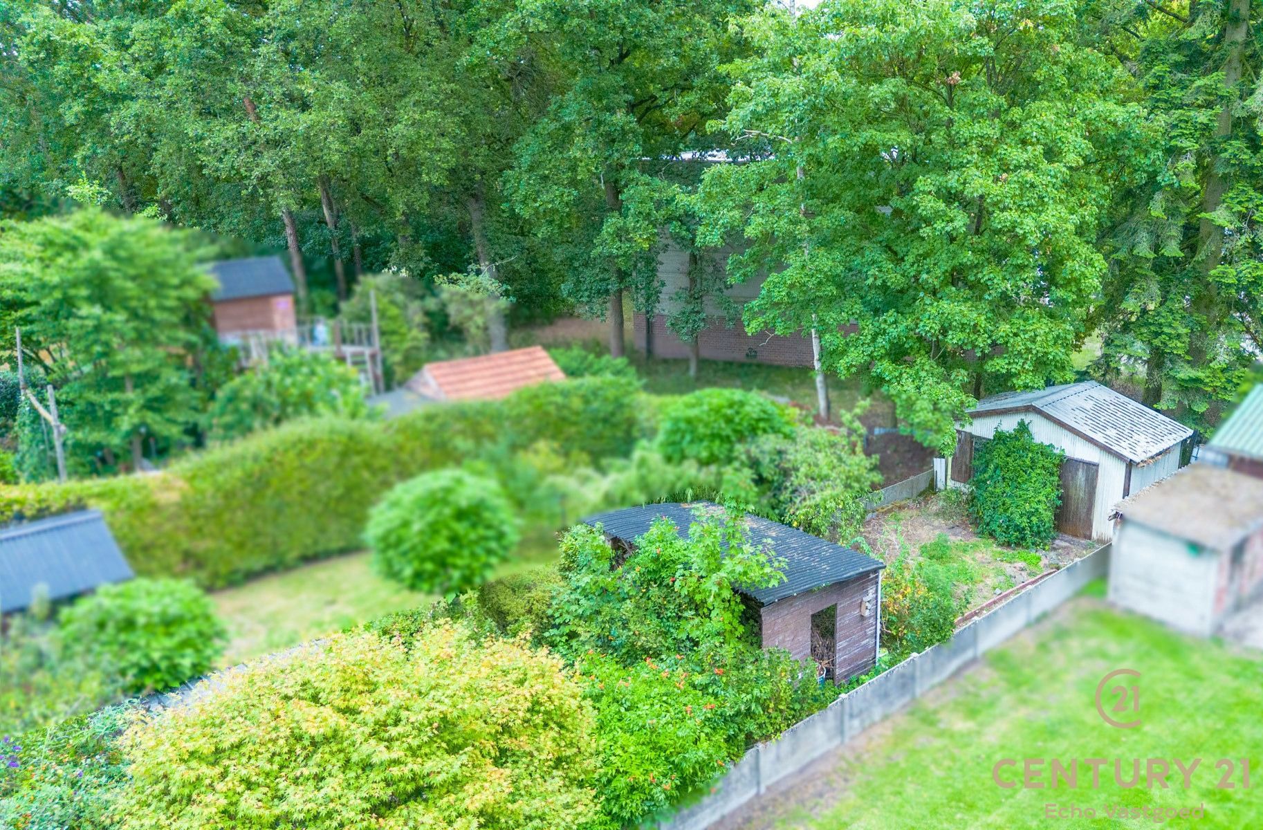 Karaktervolle woning op een idyllische, groene locatie foto 15