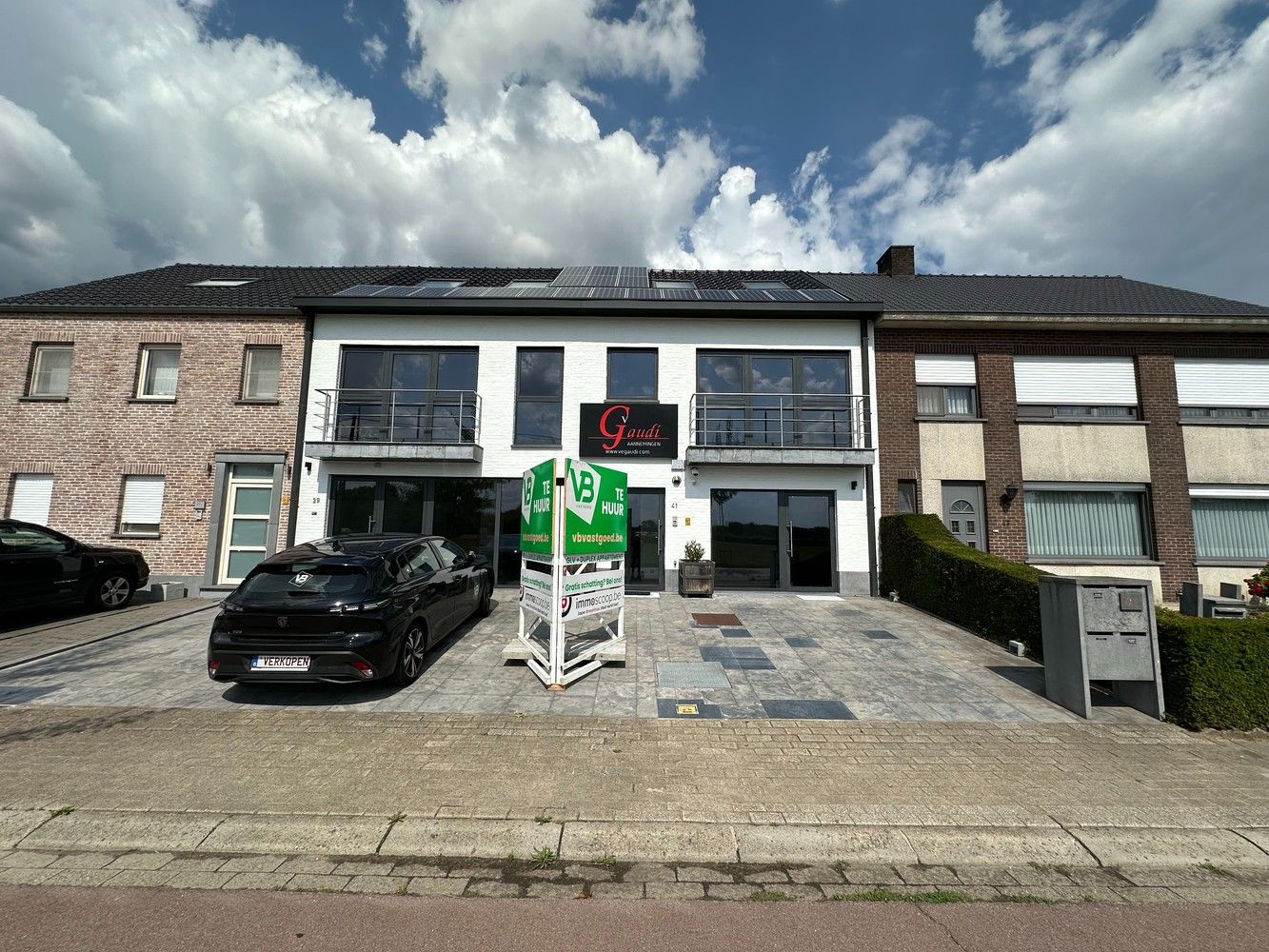 Recent duplexappartement met drie slaapkamers en ruim terras te Pulderbos! foto {{pictureIndex}}
