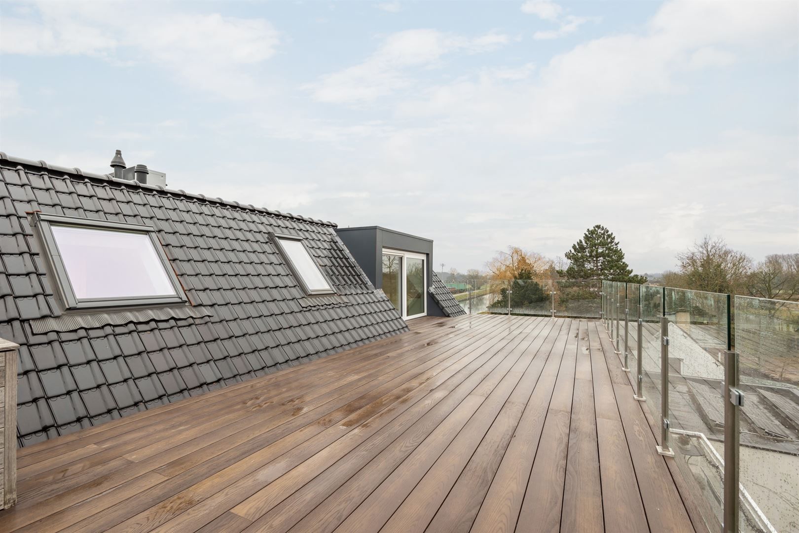 Mooi appartement met autostaanplaats foto 12