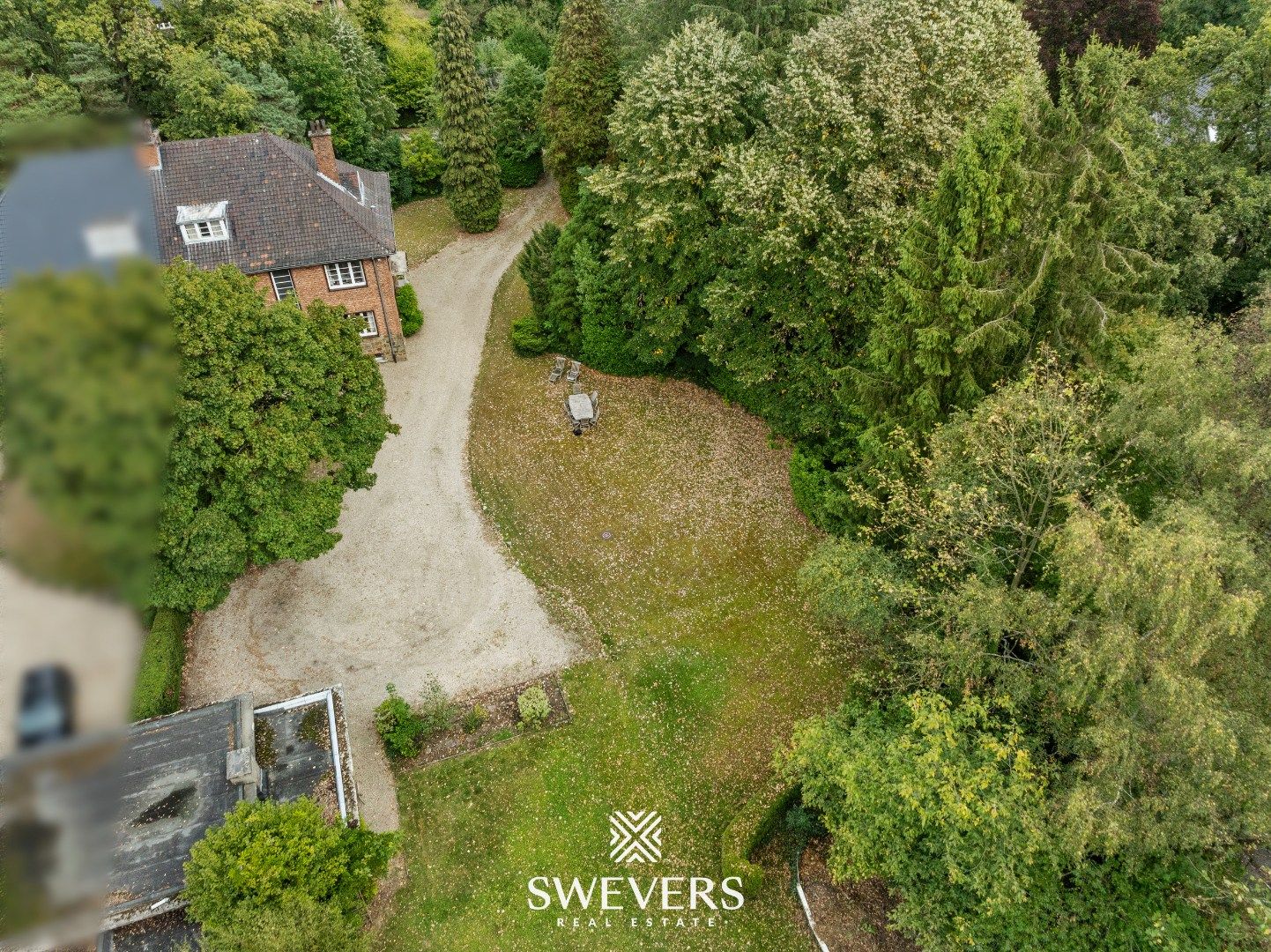 Karaktervolle ingenieurswoning met zes slaapkamers te Heusden-Zolder foto 44