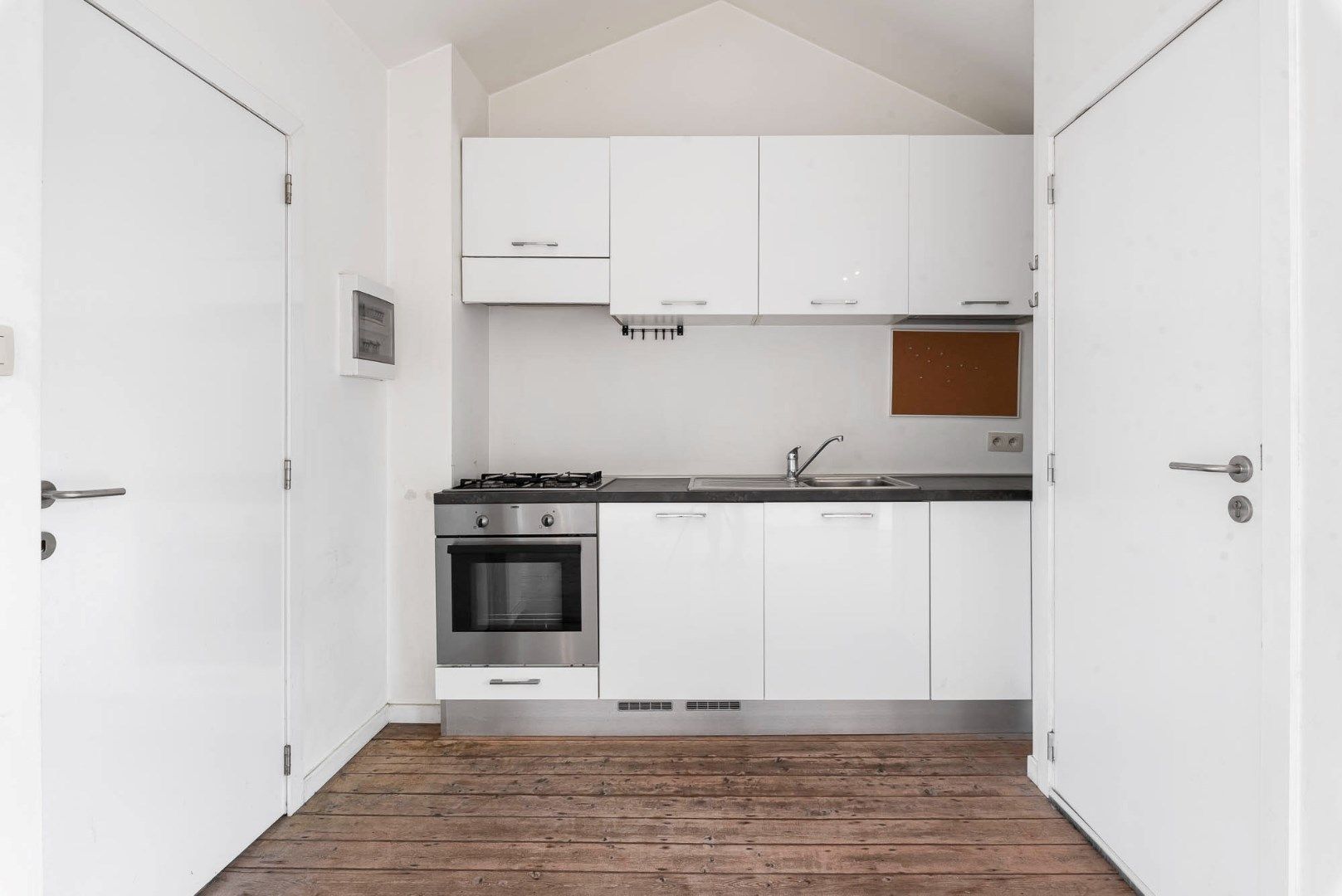 Charmante studio op een zucht van het KMSKA foto 3