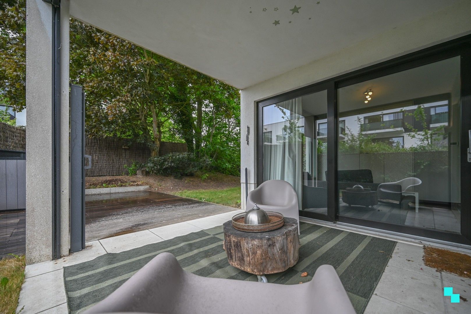 Energiezuinig tweeslaapkamer appartement met tuin te Izegem foto {{pictureIndex}}