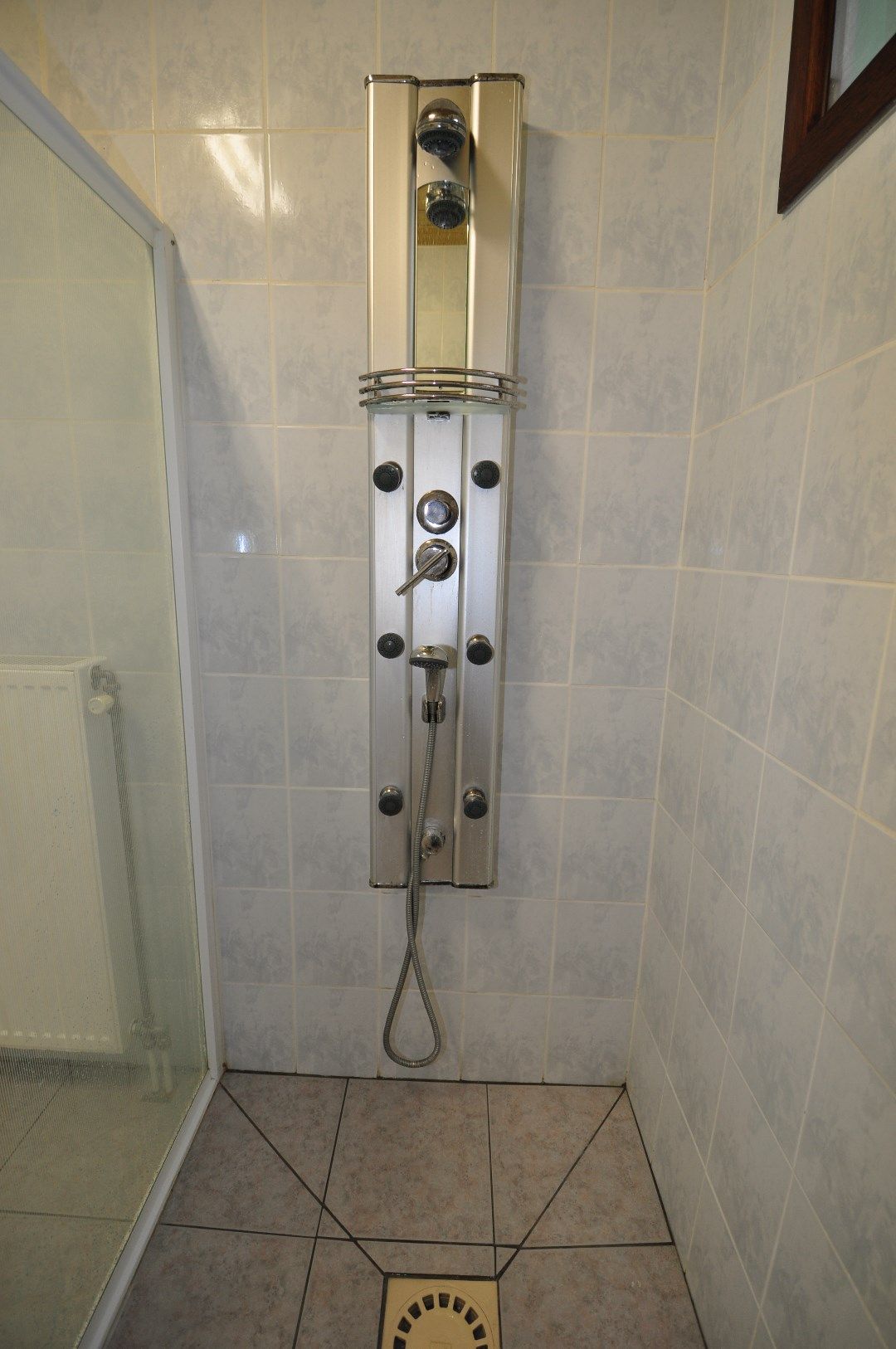 Woning met 2 slaapkamers en garage te Oostende  foto 8