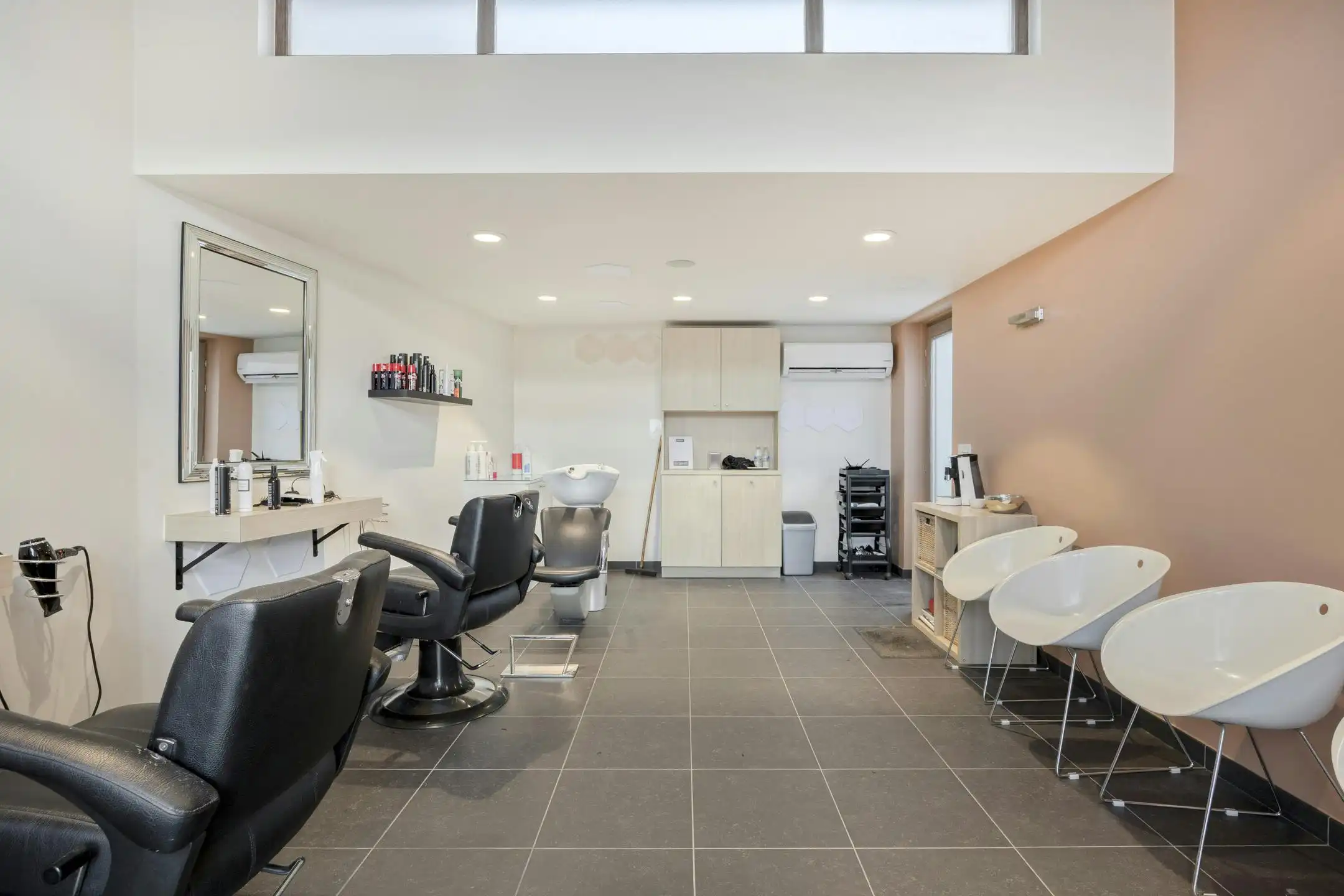 Woning met aparte kapsalon in Lendelede Izegemsestraat 70 foto 7