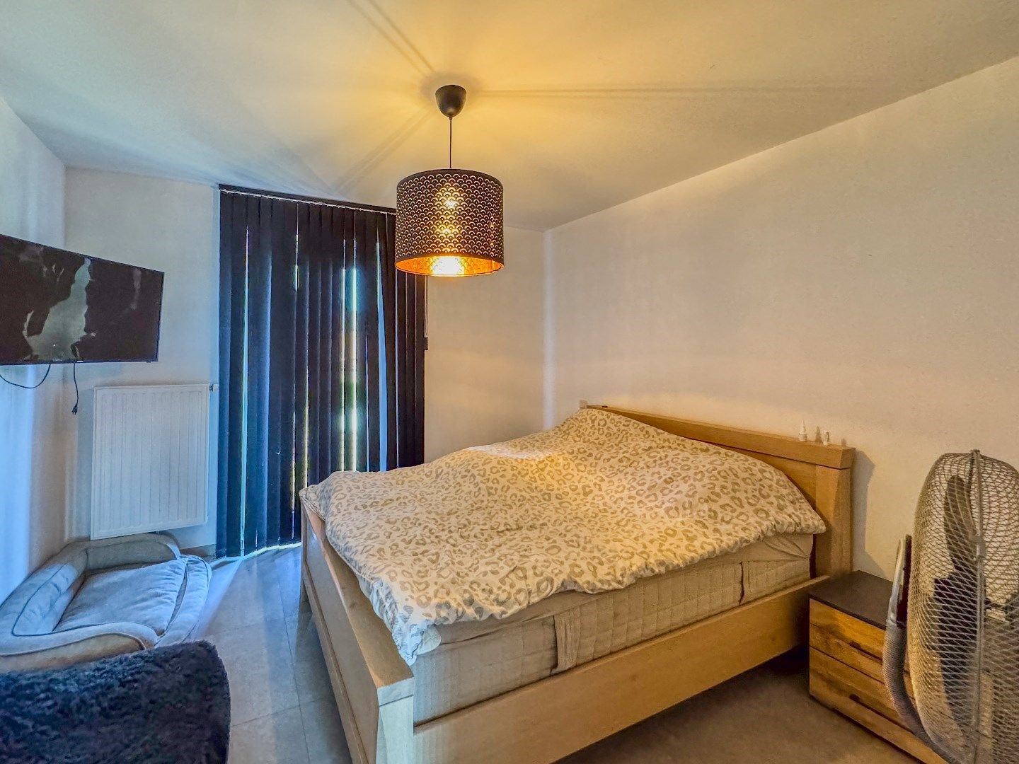 Recente woning met 3 slaapkamers, carport en tuin. foto 6
