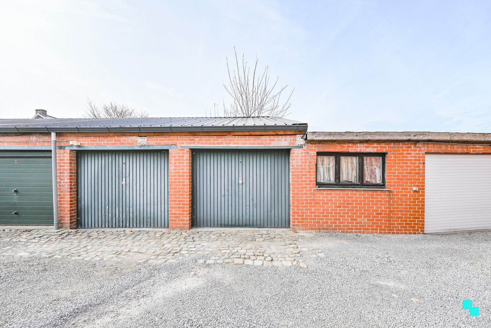 Energiezuinig, instapklaar tweeslaapkamerappartement te Roeselare foto 17