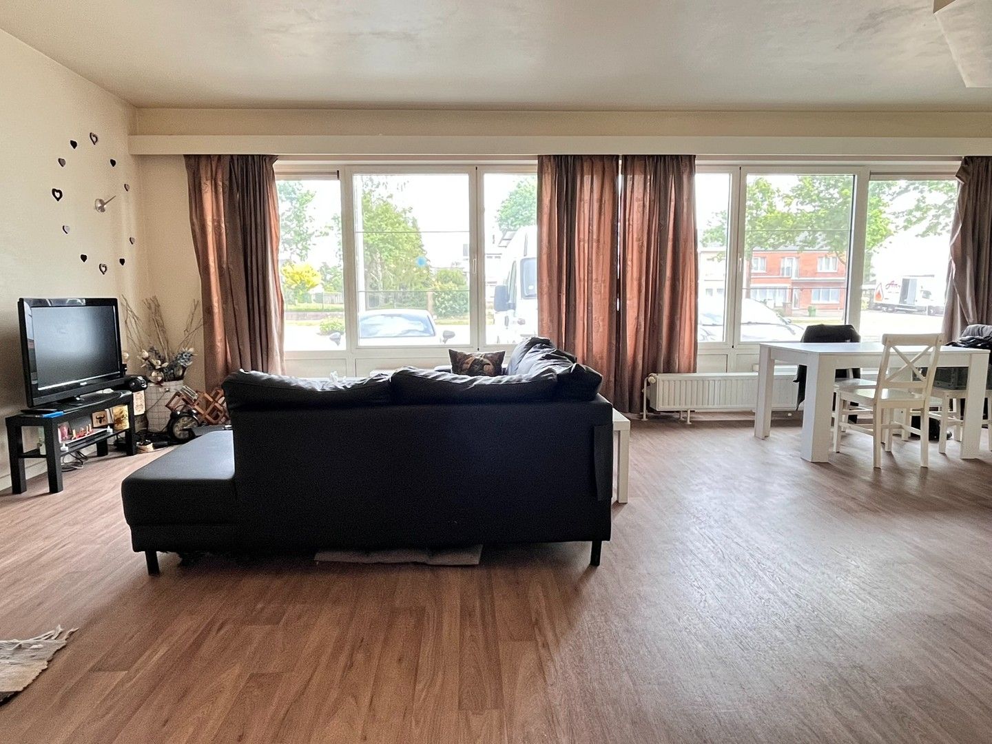 Gelijkvloers appartement met 2 slaapkamers, kelderberging en garage foto 7