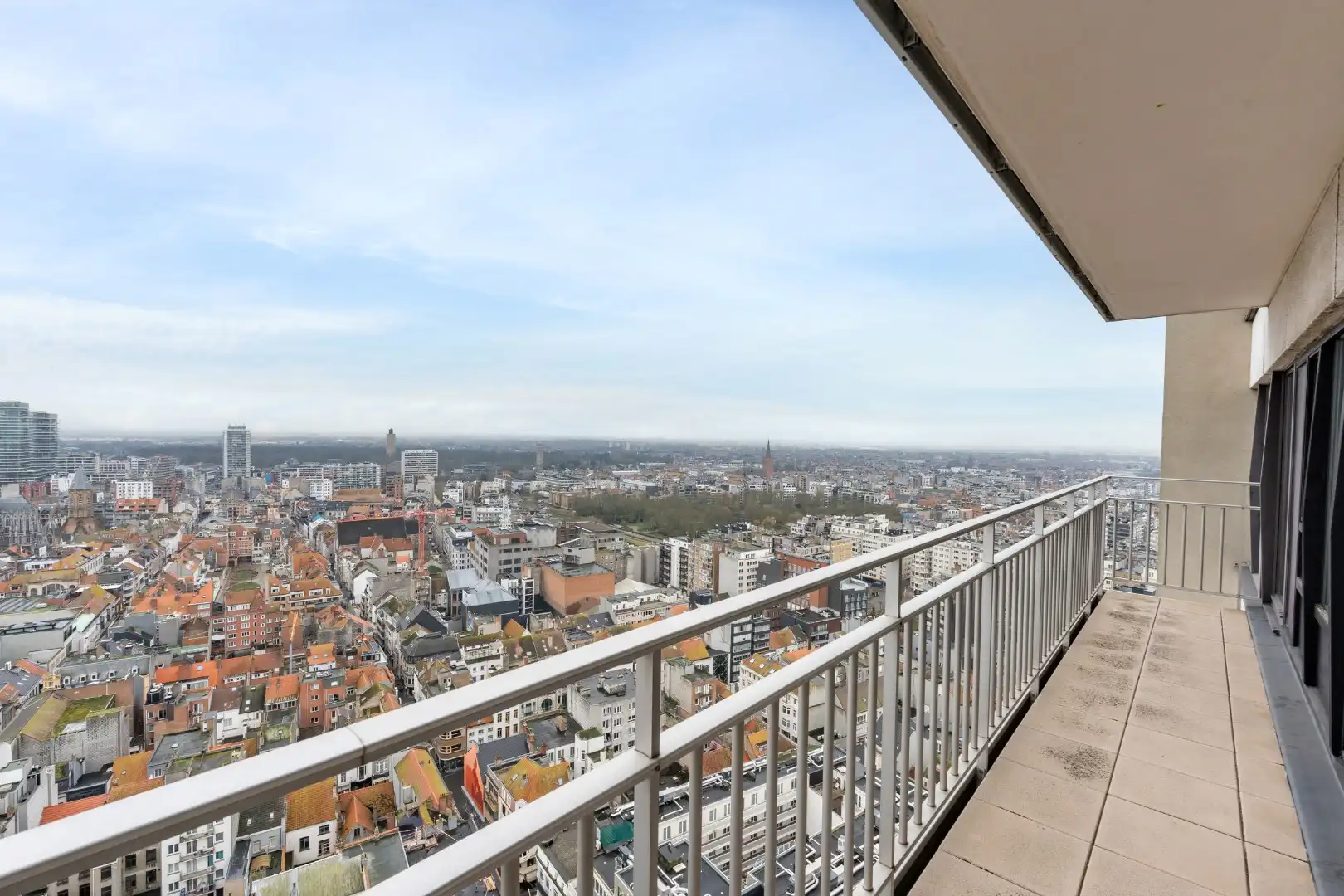 APP. 4 SLAAPKAMERS IN CENTRUM MET PANORAMISCH ZICHT OP ZEE EN STAD foto 21