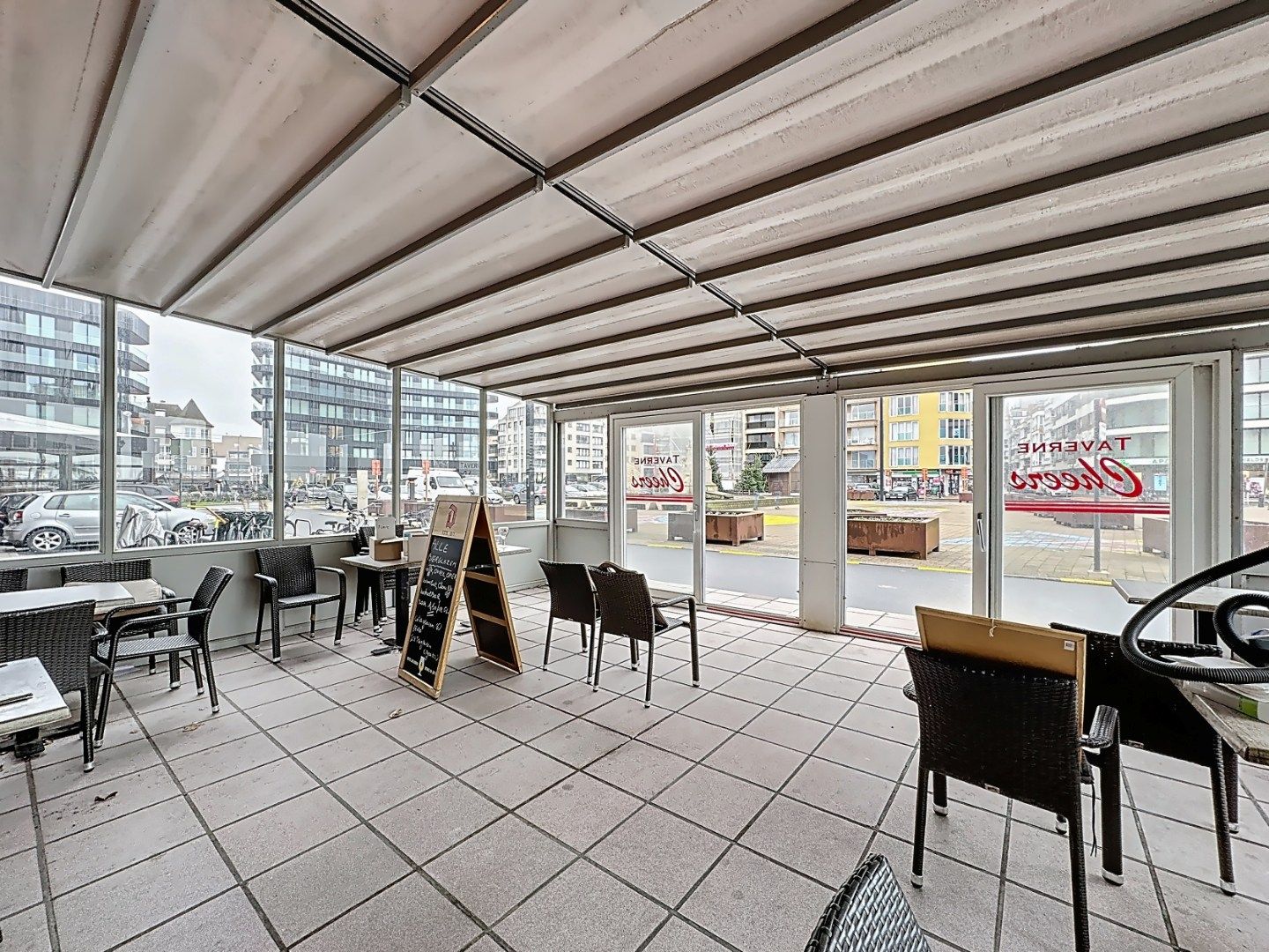 Uiterst gunstig gelegen horecazaak/handelspand foto 13