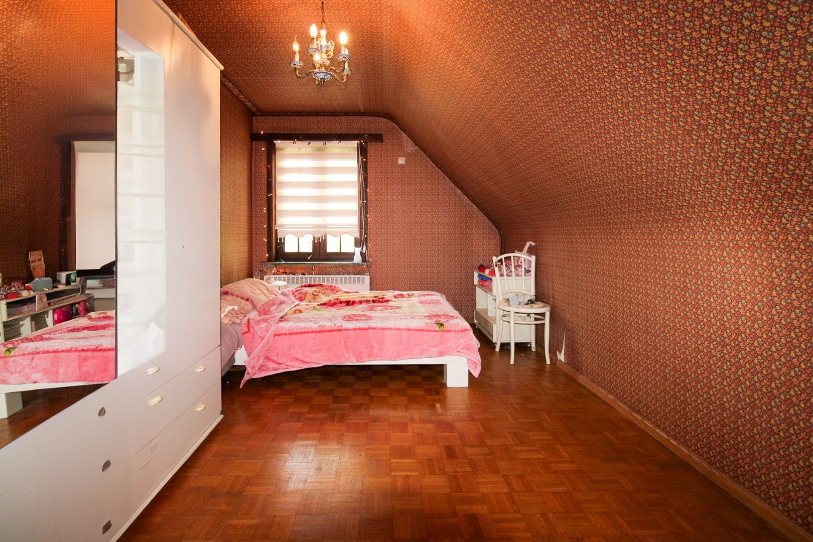 Luxe, ruimte en ontspanning onder één dak – exclusieve villa met zwembad en tennisveld te koop in Beveren! foto 21