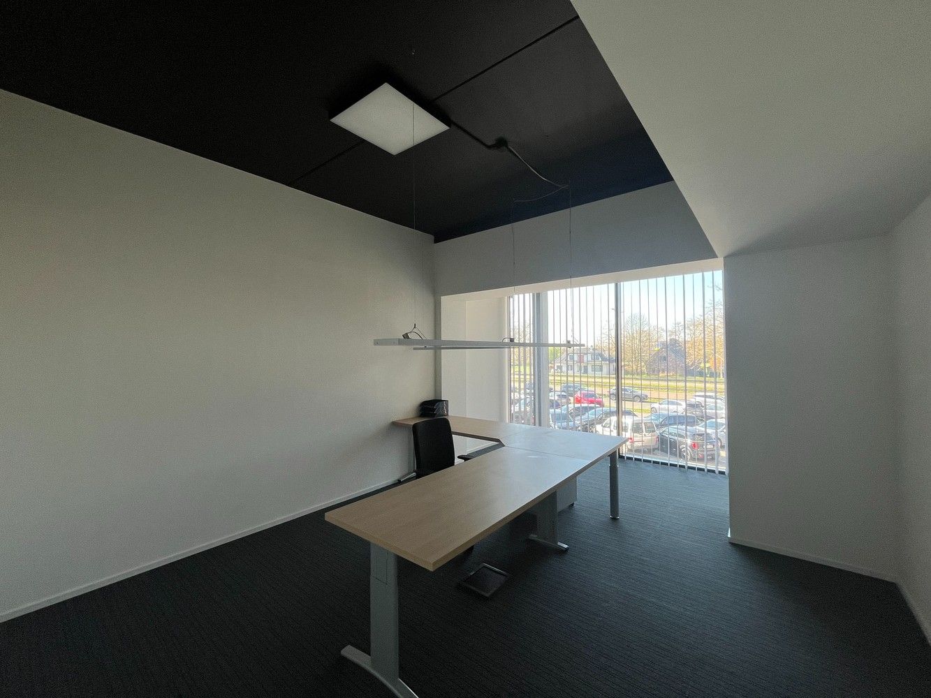 652m² kantoren foto 19
