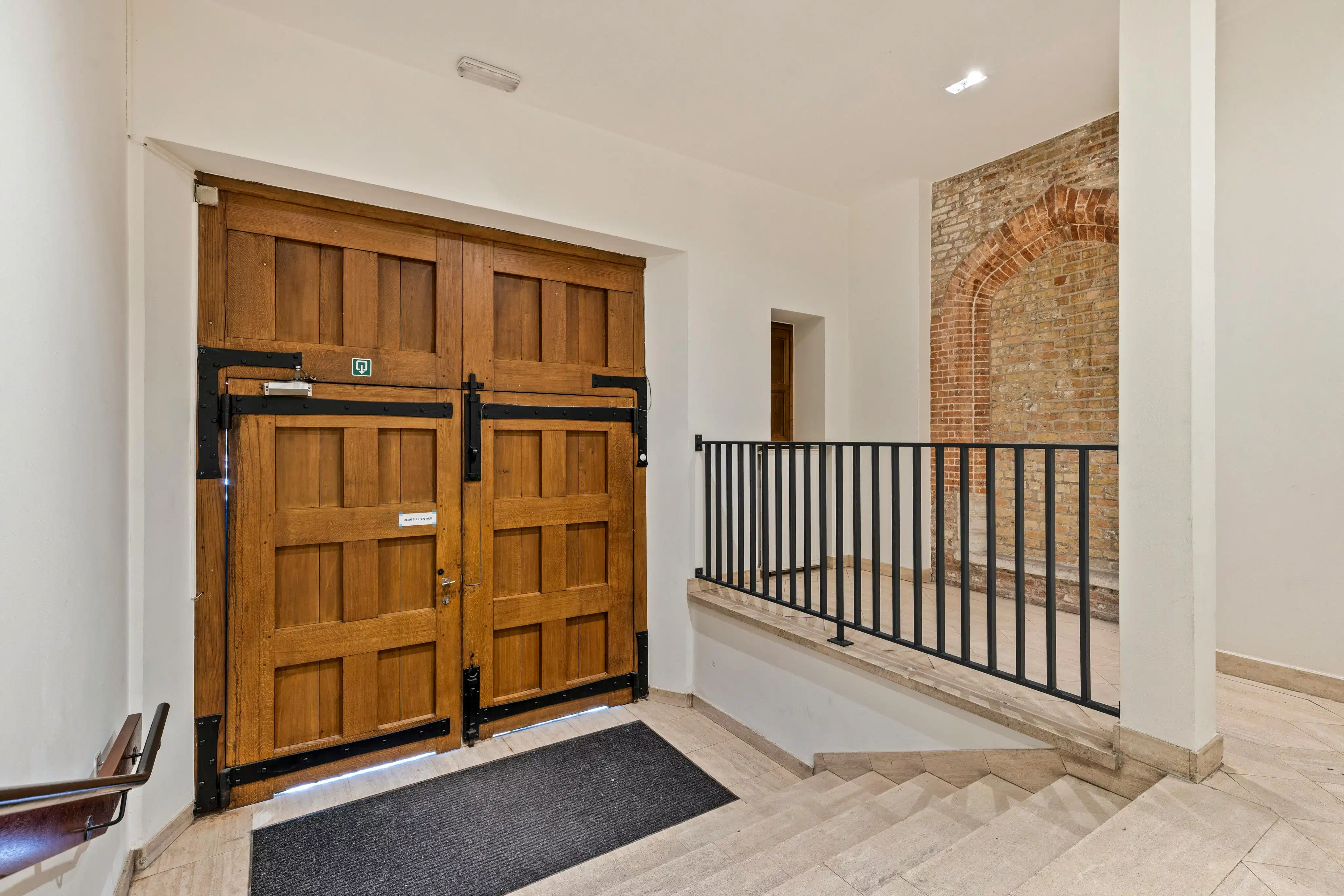 Prachtig 1 slaapkamer appartement met terras in hartje Brugge foto 12