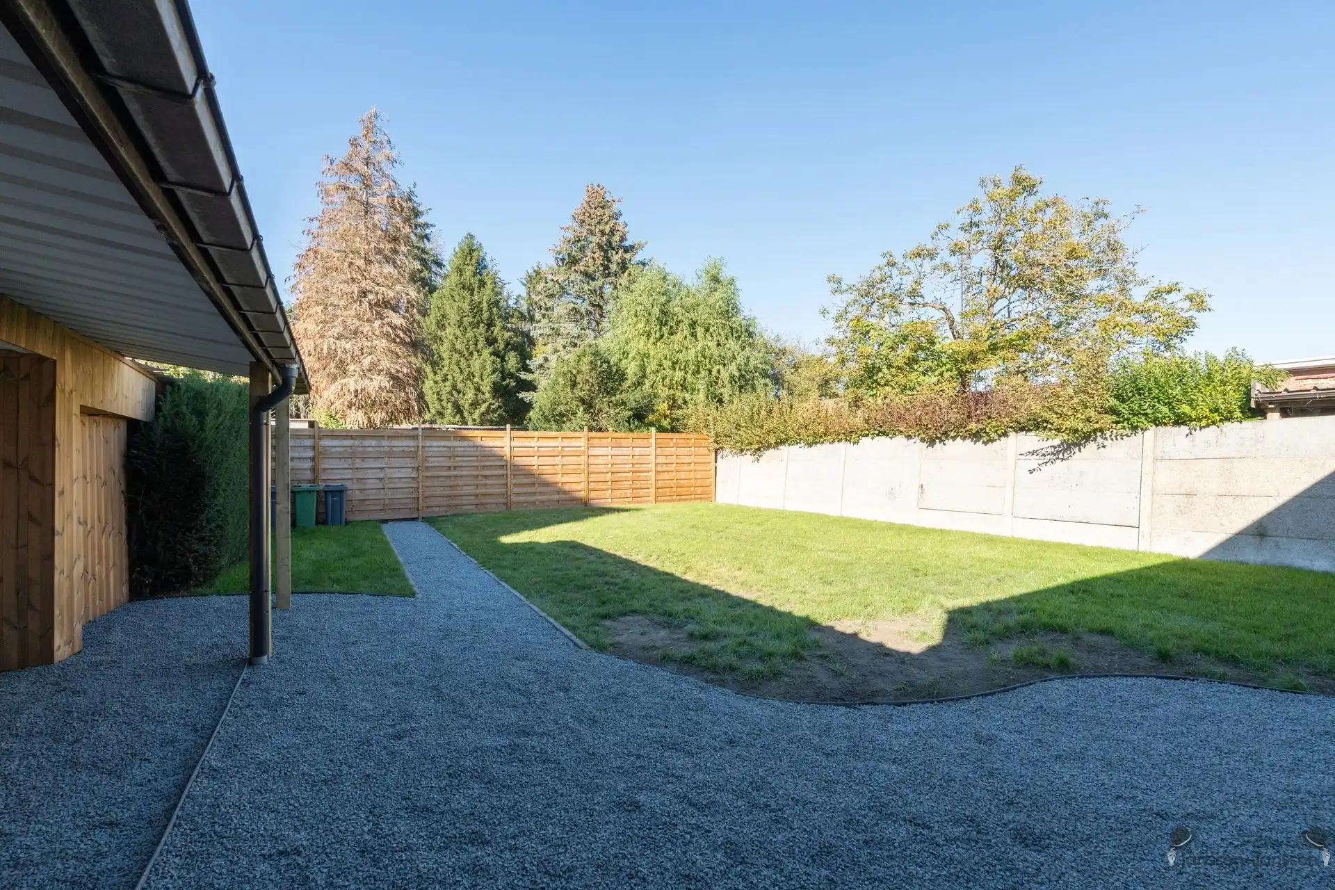 Luxueus gerenoveerd duplexappartement met 4 slaapkamers en private tuin foto 18