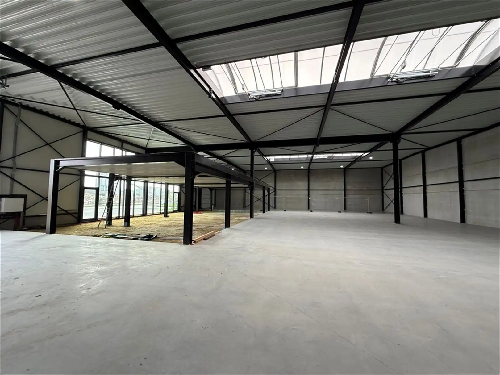 Te Huur 2 nieuwbouw KMO units te Houthalen-Oost foto 5