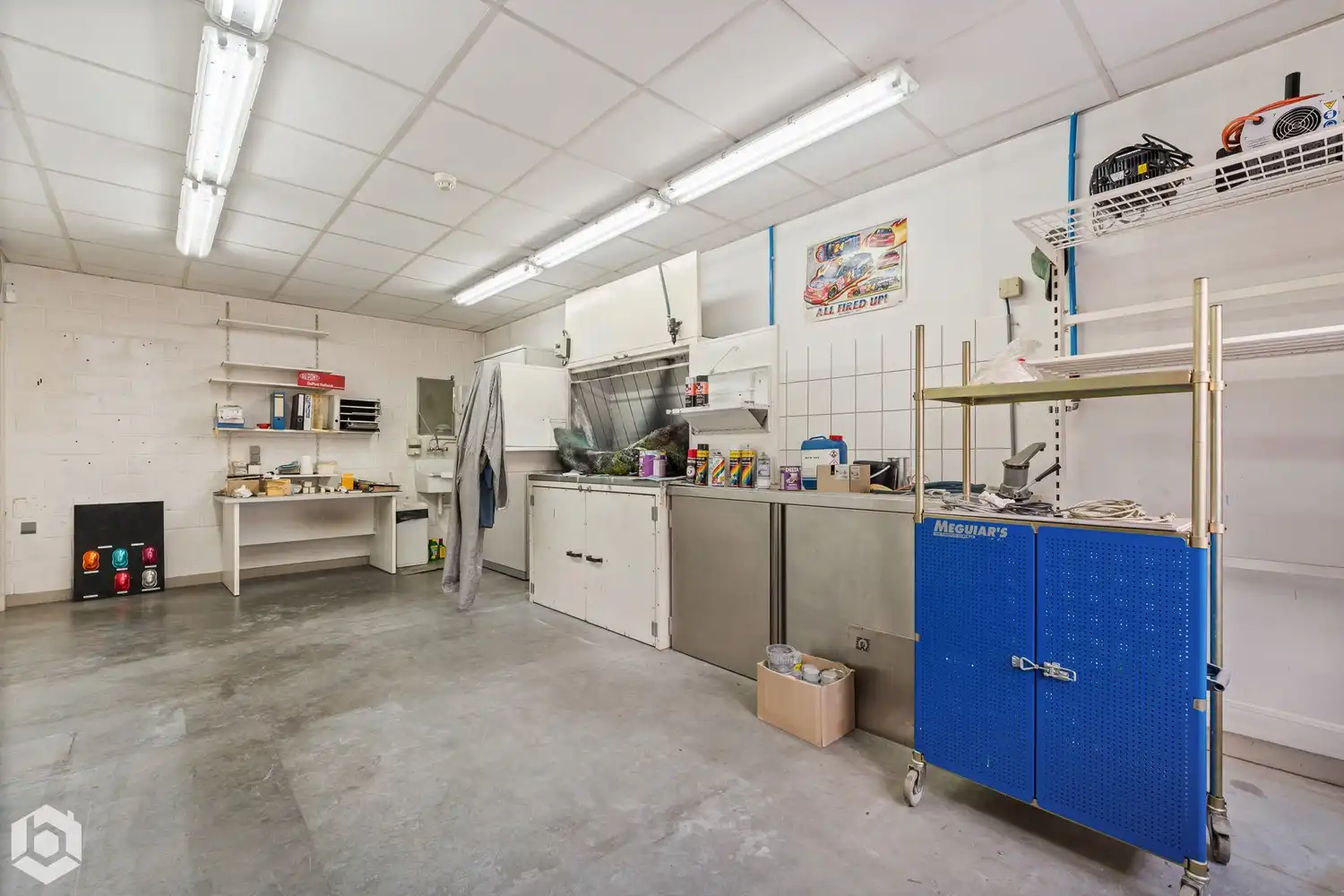 Commercieel pand met ruim appartement op toplocatie in Sint-Katelijne-Waver foto 10