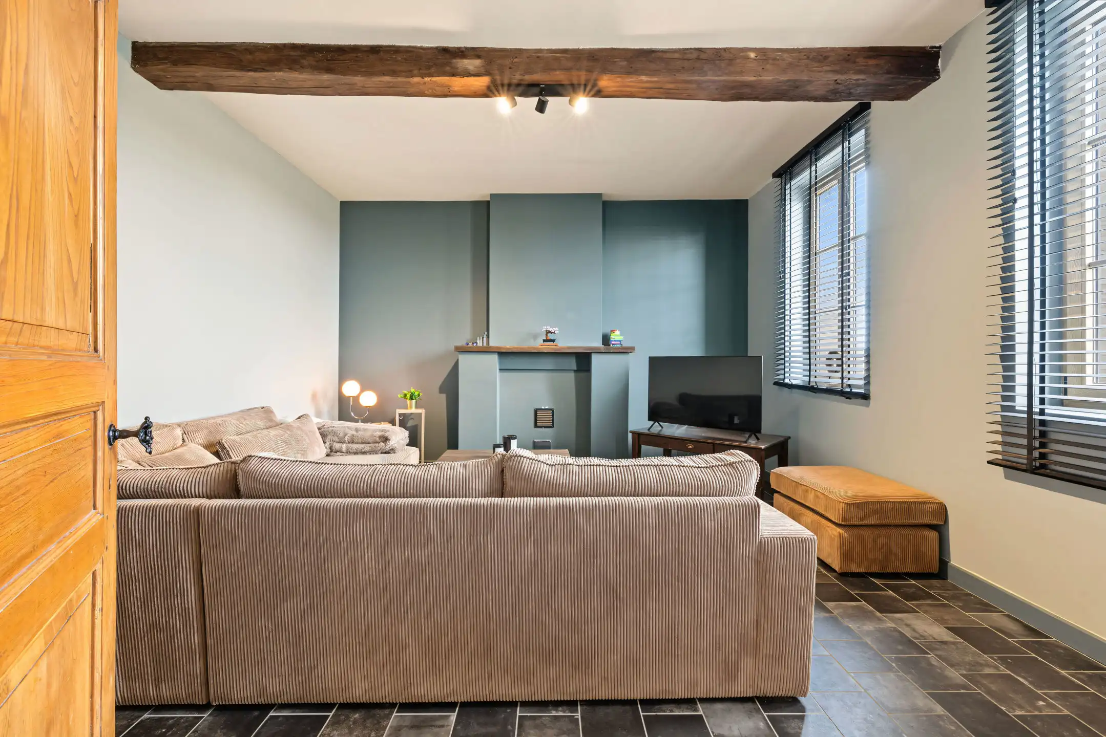 Charmant en instapklaar landhuis met prachtige tuin op 20a foto 7