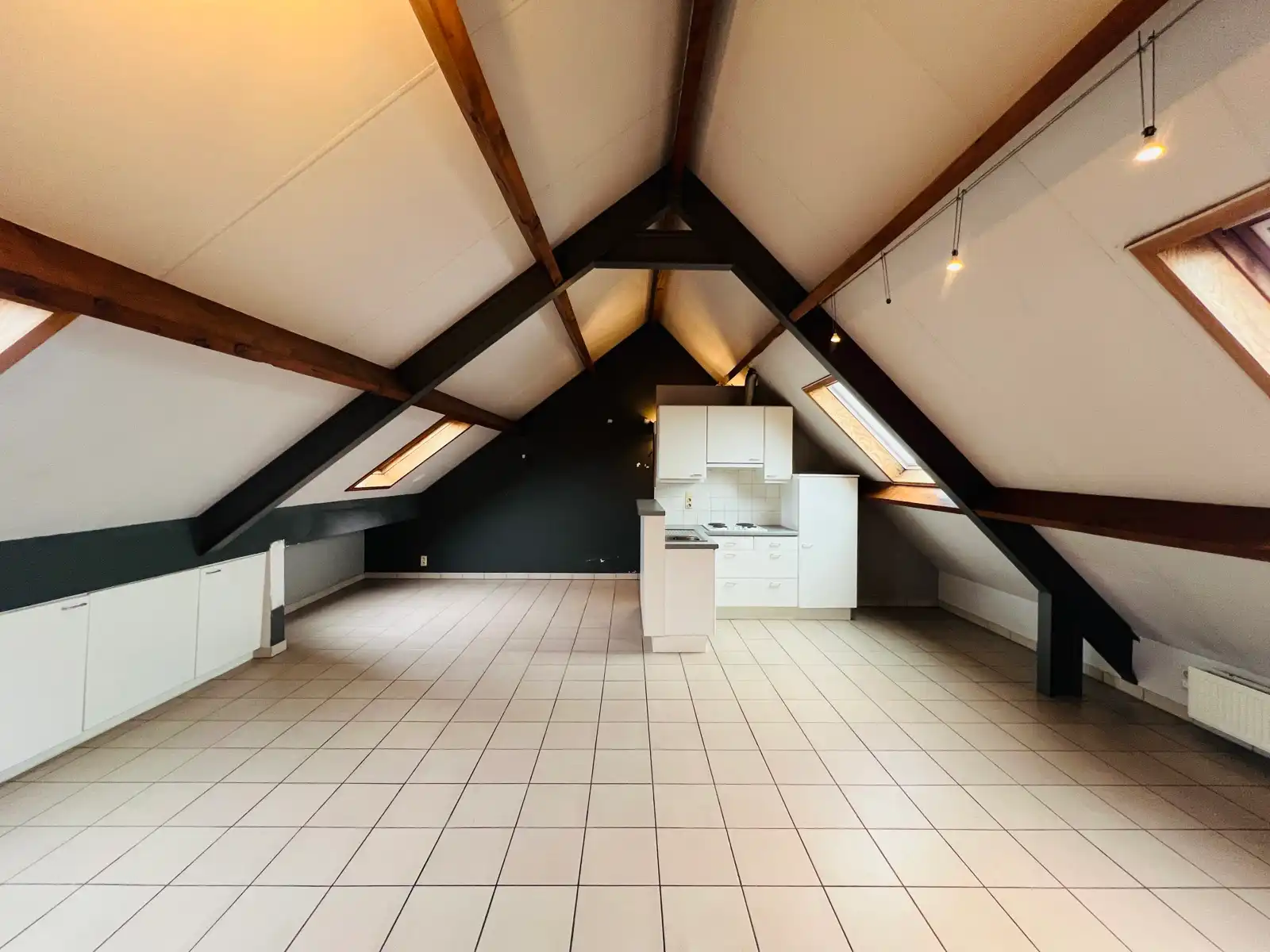 Studio te huur foto {{pictureIndex}}