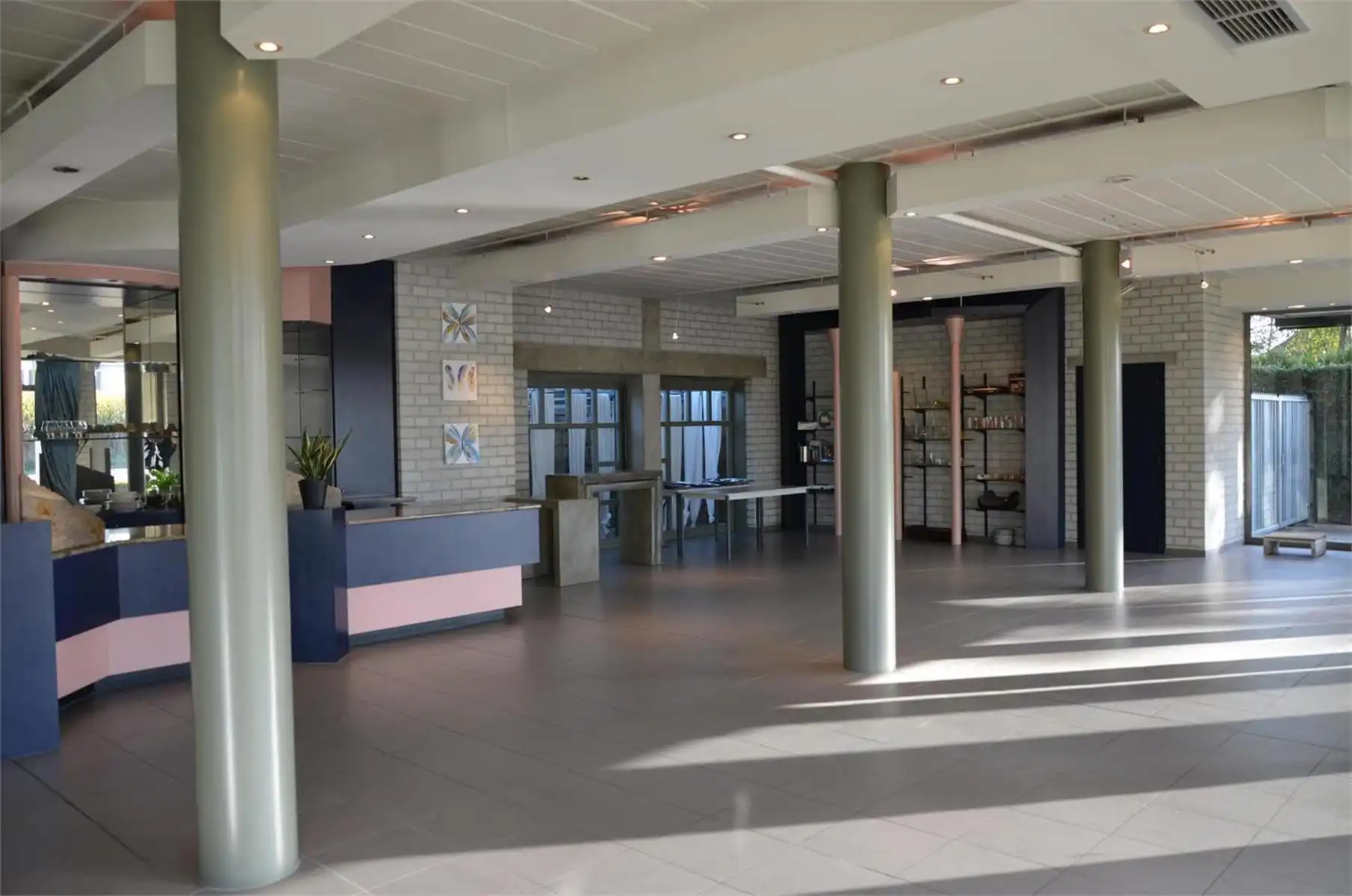 Ruim duplex appartement met handel voor agrarische functie. foto 4