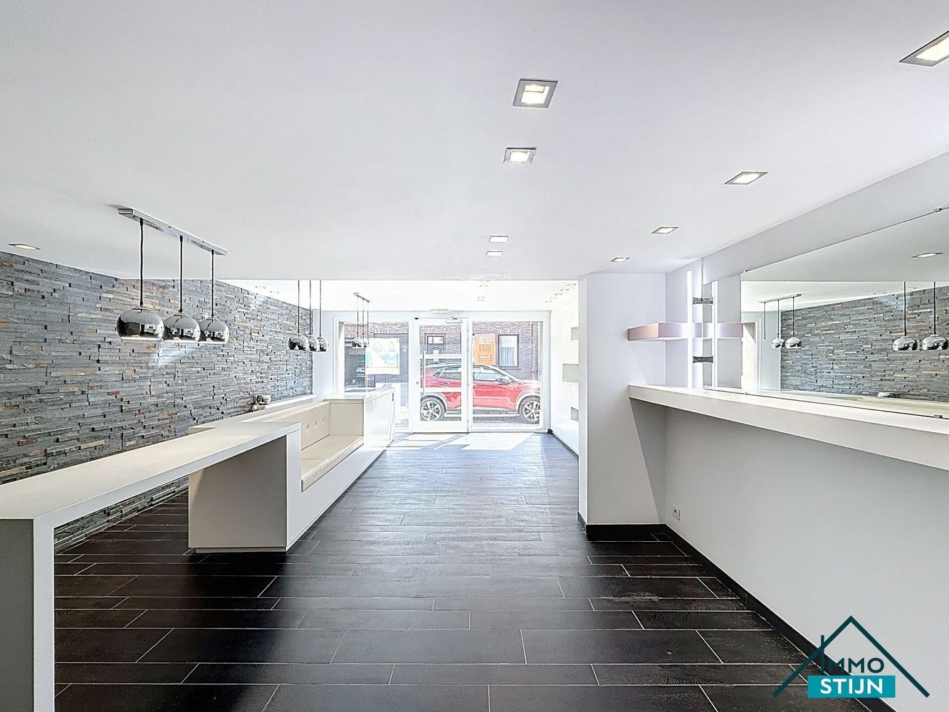 Centraal gelegen handelszaak foto {{pictureIndex}}