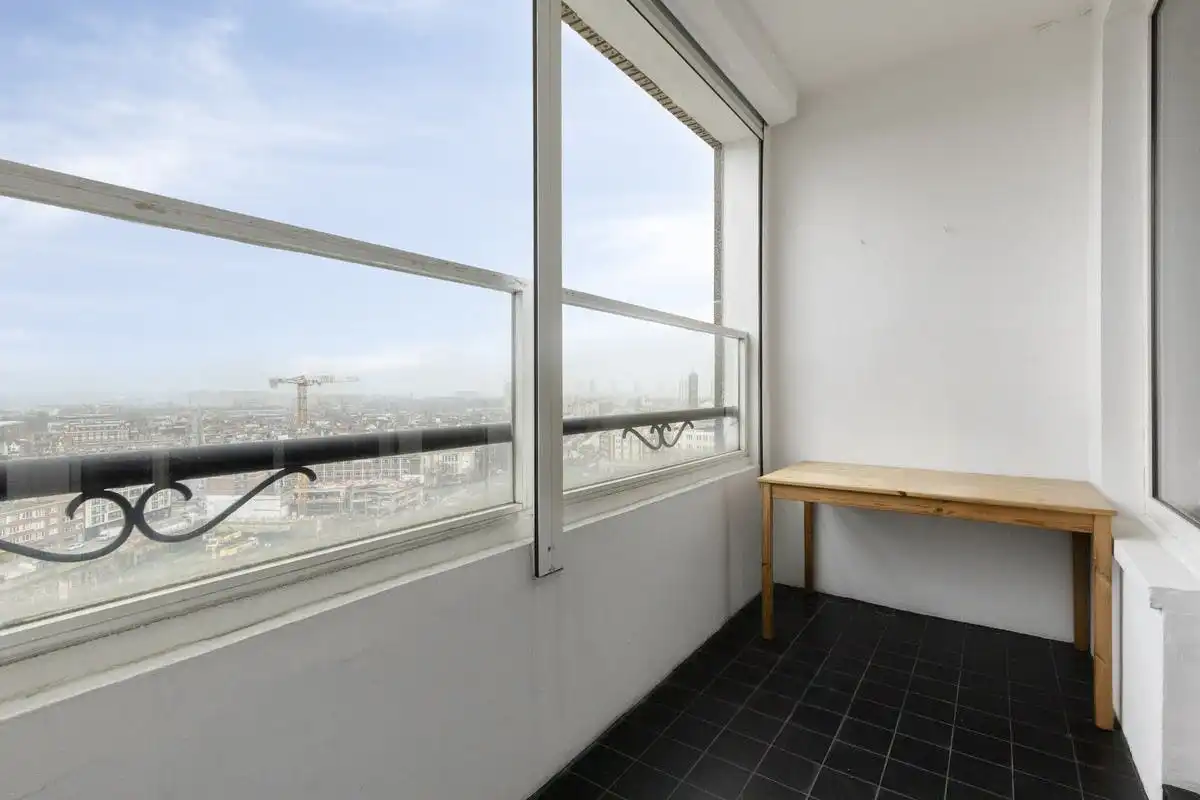 Gerenoveerd appartement met terras te koop in Antwerpen foto 6