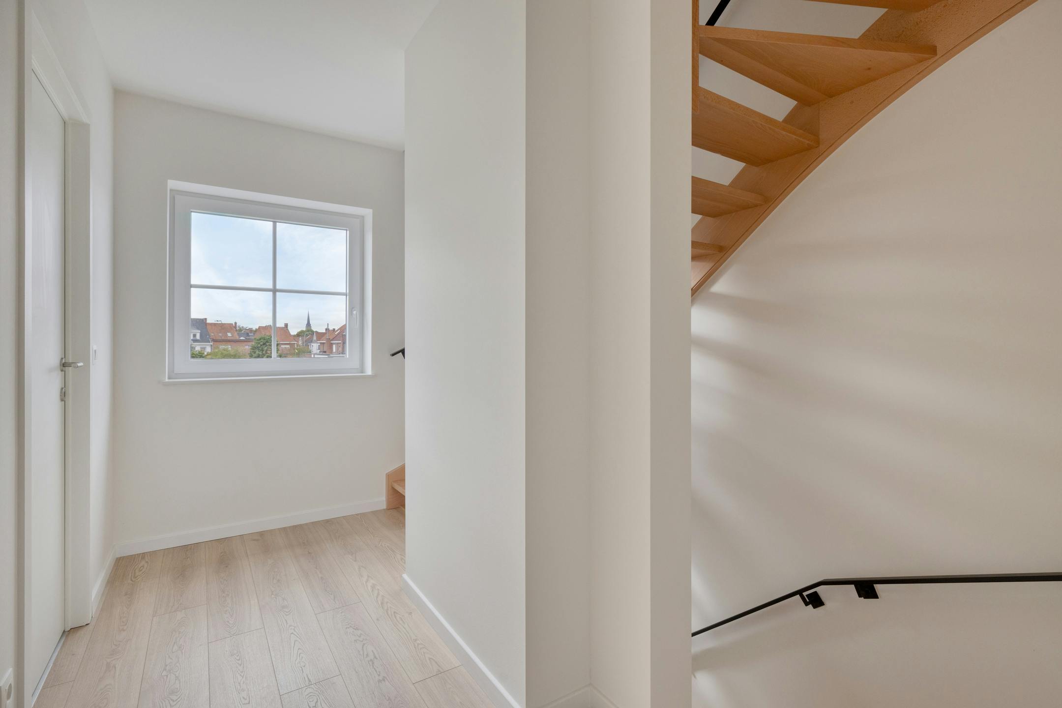 Volledig afgewerkt huis met 3 slaapkamers en tuin in Izegem foto 10