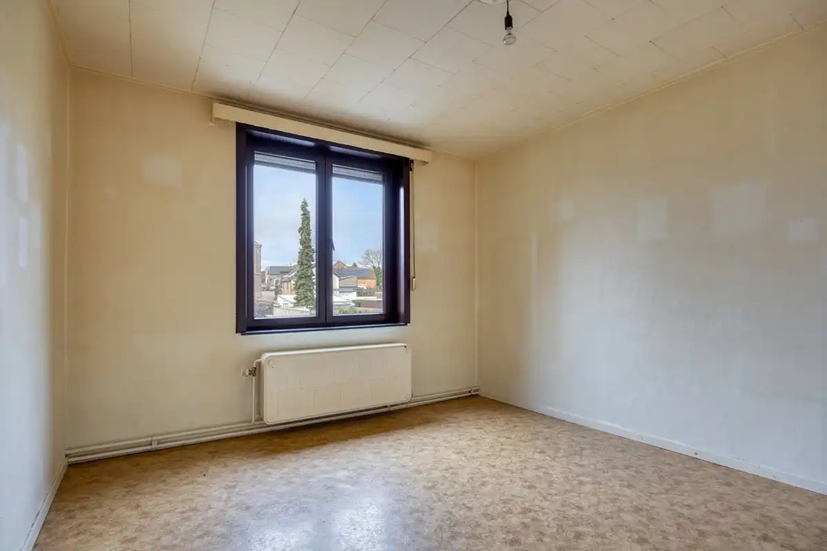 Ruime, op te frissen gezinswoning met 4 slaapkamers en knusse tuin in het gezellige Vlijtingen, Riemst foto 24