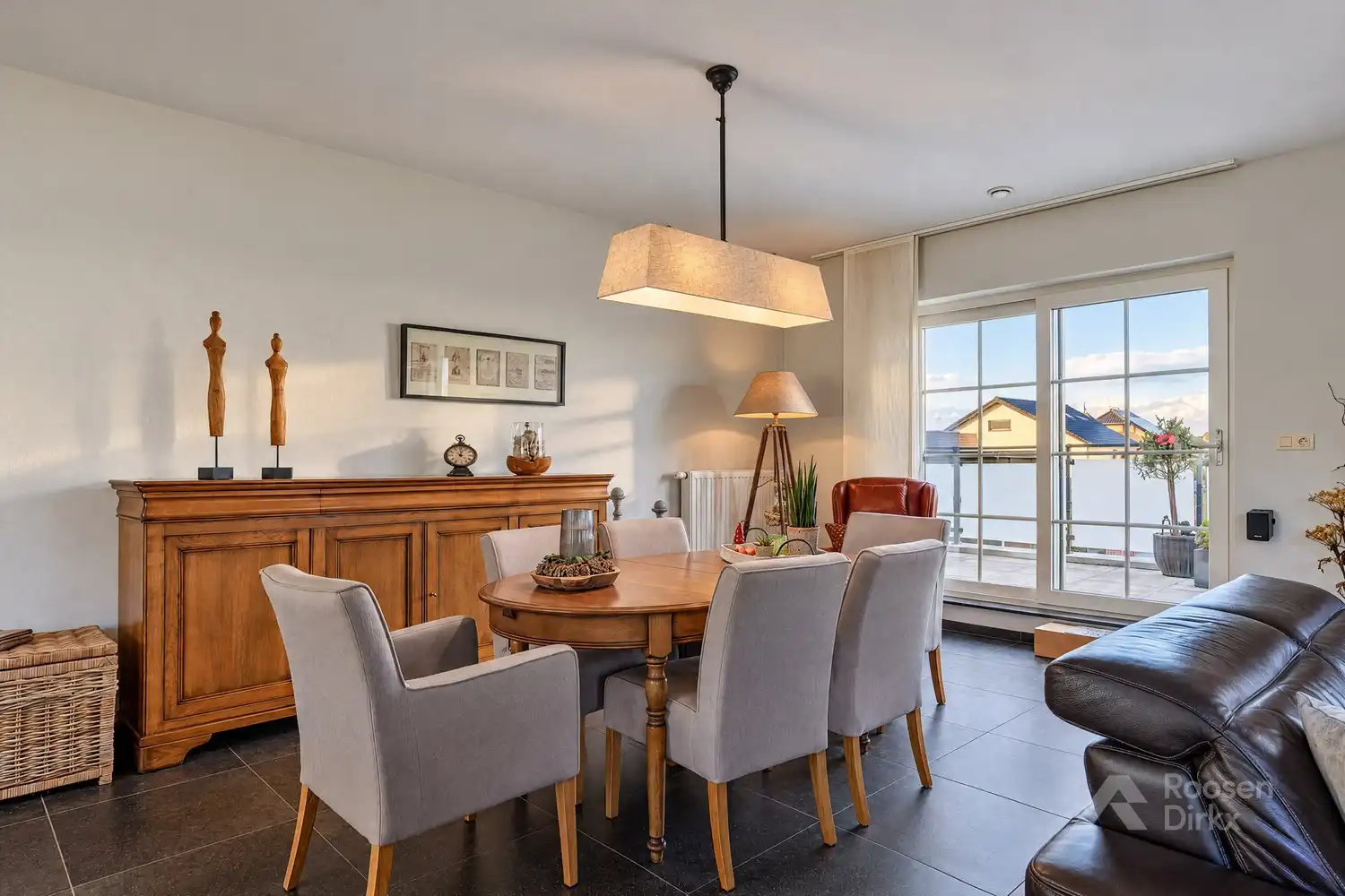Luxe appartement (150m²) met 3 slaapkamers en 60m² terrassen te BREE. foto 11