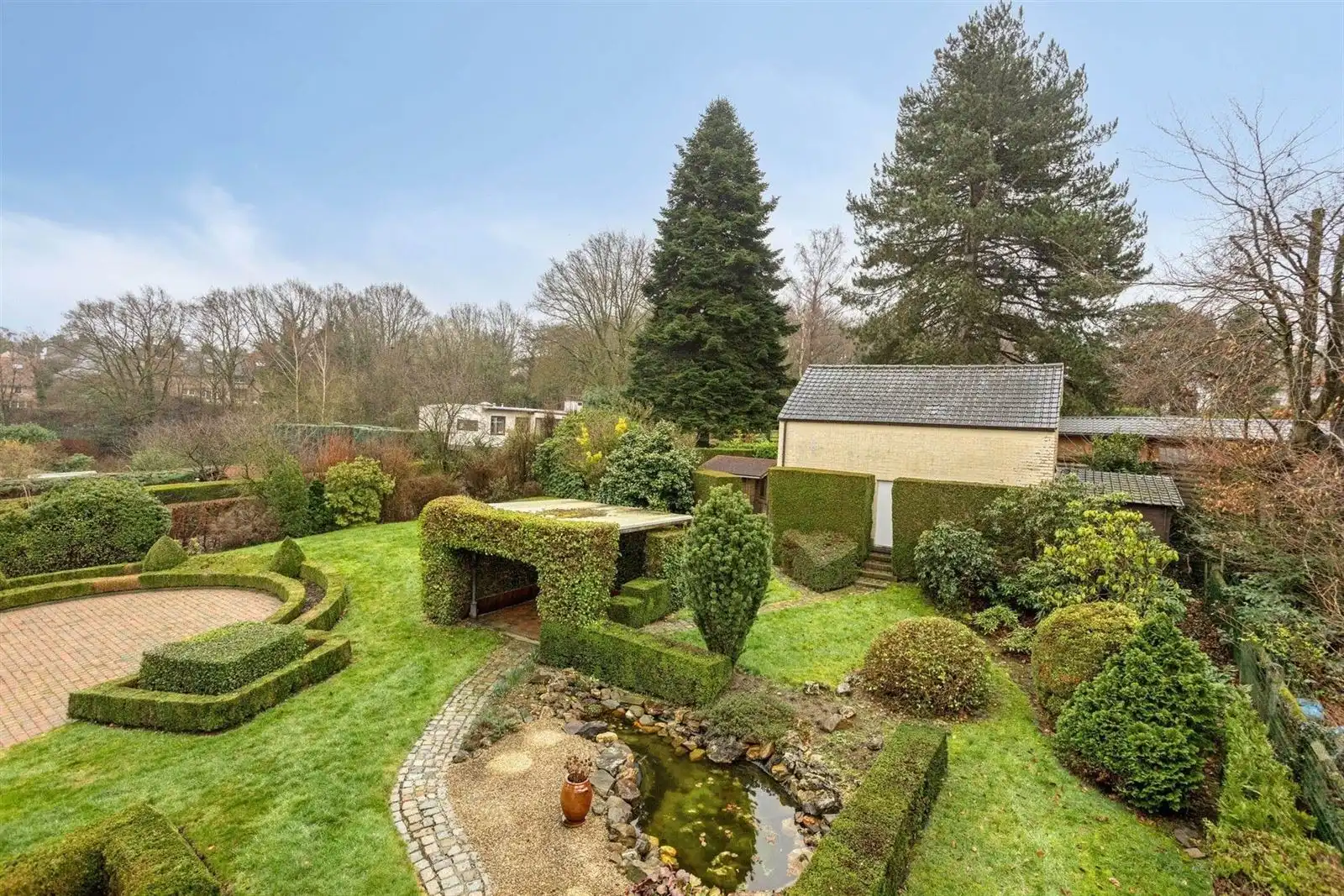 Zeer ruime villa (340m²) op een terrein van 7a38ca foto 39