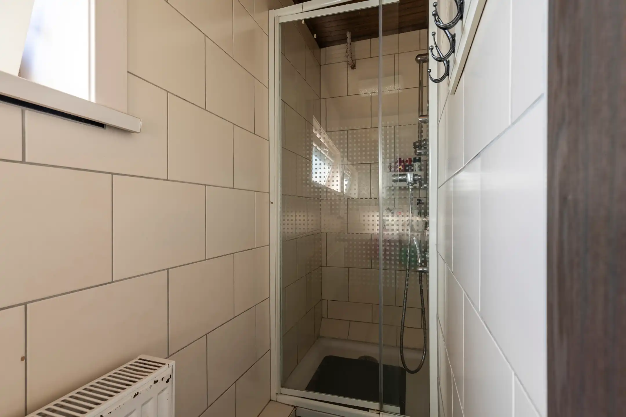 Instapklare gezinswoning met 3 slaapkamers en garage foto 16