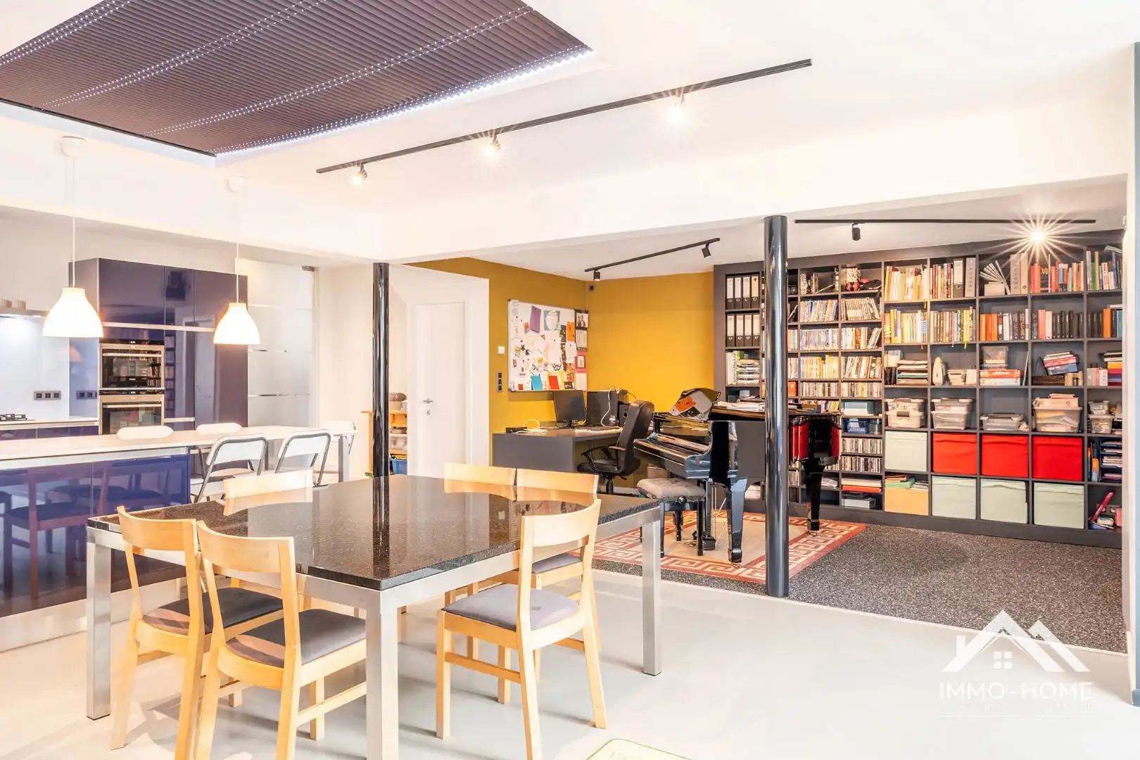 Héél erg ruime gerenoveerde woning met garage nabij centrum Lokeren! foto 6