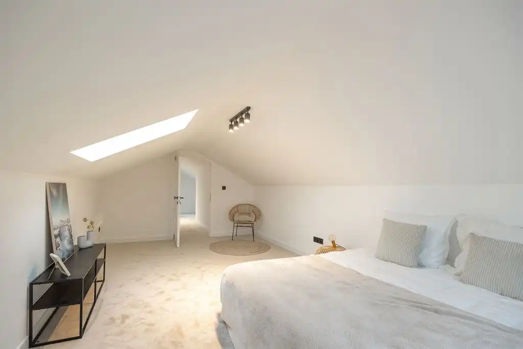 Stijlvol gerenoveerde villa met ruime tuin foto 25