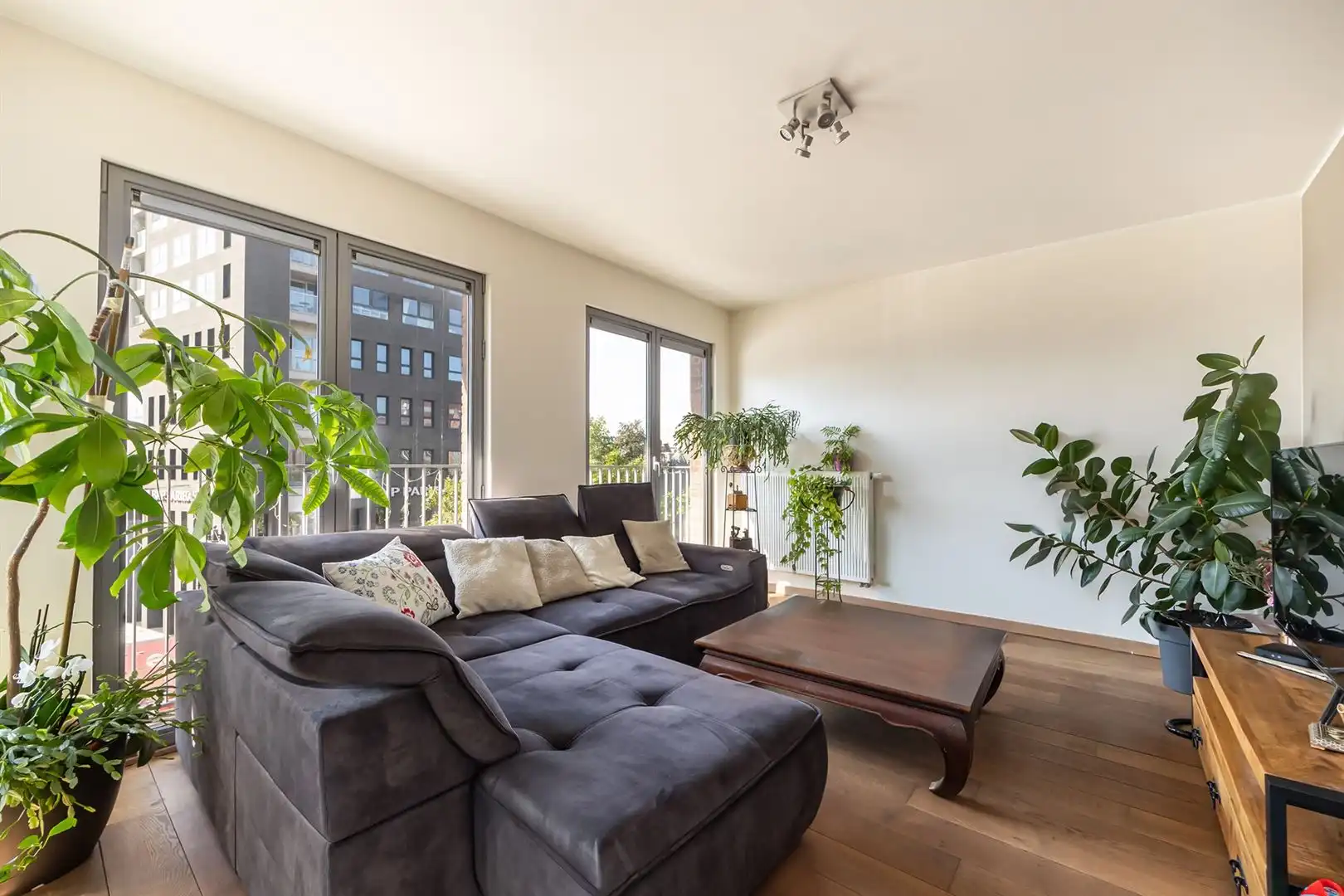 Stijlvol wonen met front row view op Antwerpen foto 2