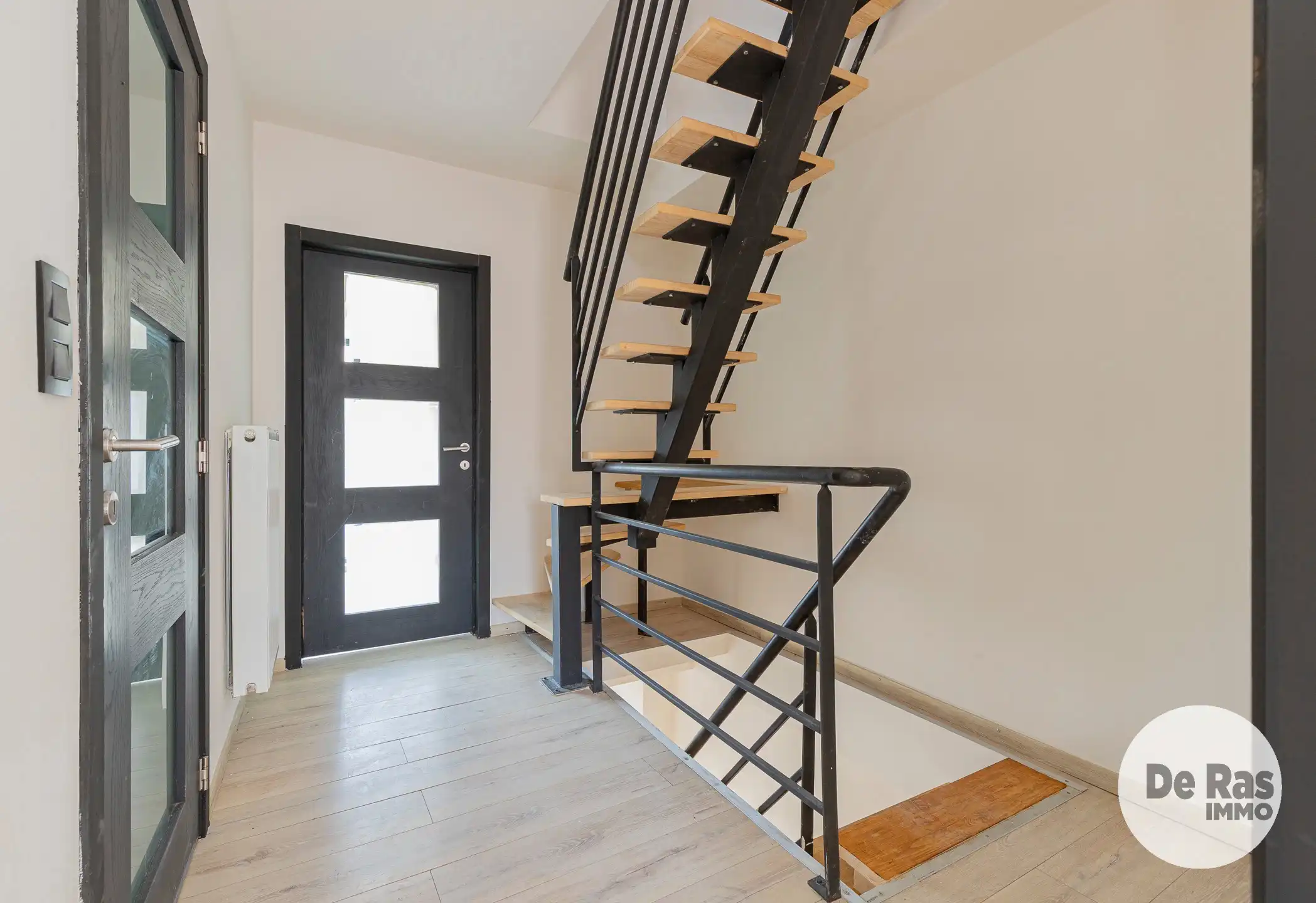 GENT - Instapklare woning met 4 slaapkamers en terras foto 8