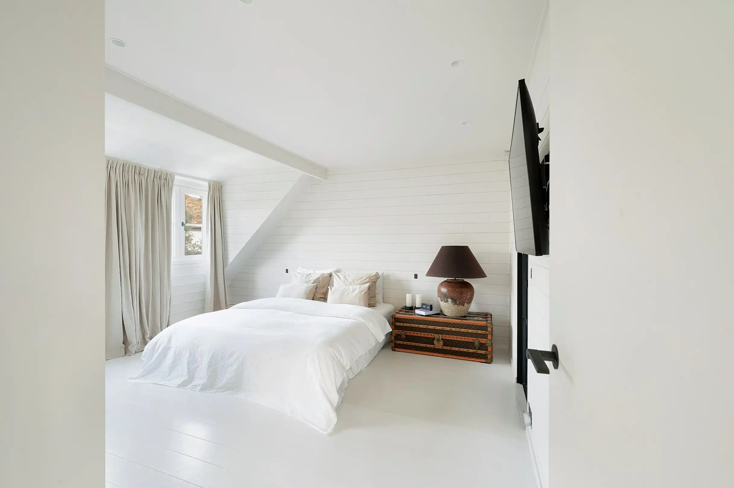 Luxueus afwerkte koppelvilla op wandelafstand van het Albertplein en de Lippenslaan foto 18