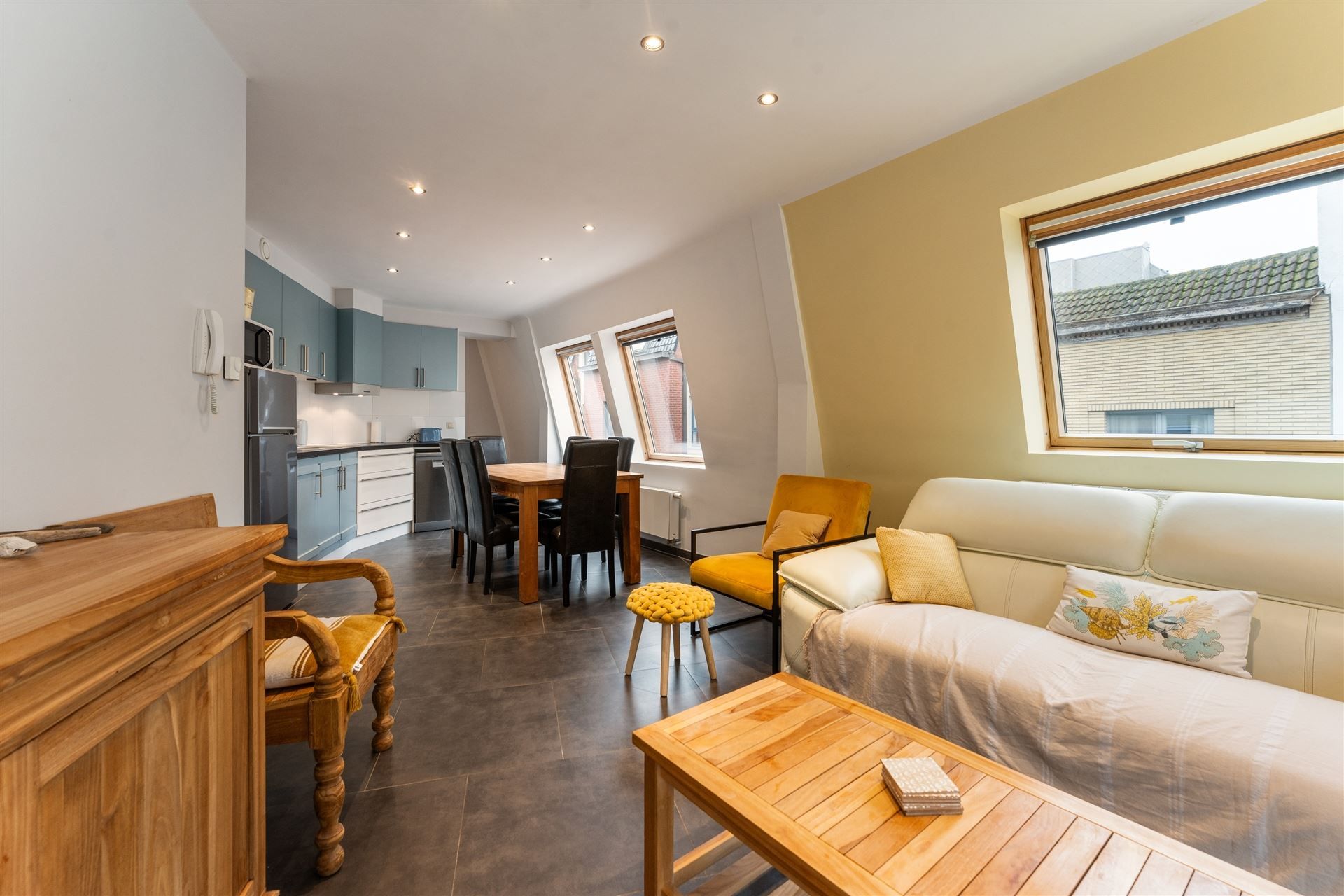 GEMEUBELD / 3 SLAAPKAMERS / CENTRUM foto 5