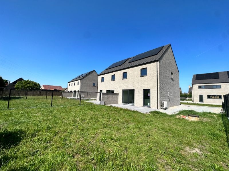 RUSTIG GELEGEN ENERGIE ZUINIGE NIEUWBOUW WONING (3 slpka) foto 10
