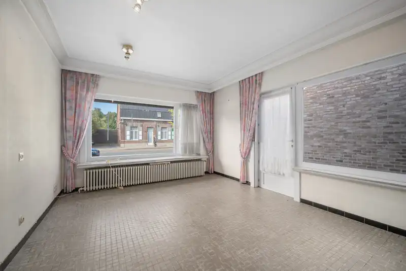 Te renoveren villa, ideaal geschikt voor bijberoep met veel ruimte en grote tuin in centrum Beveren opp 837 m² foto 10