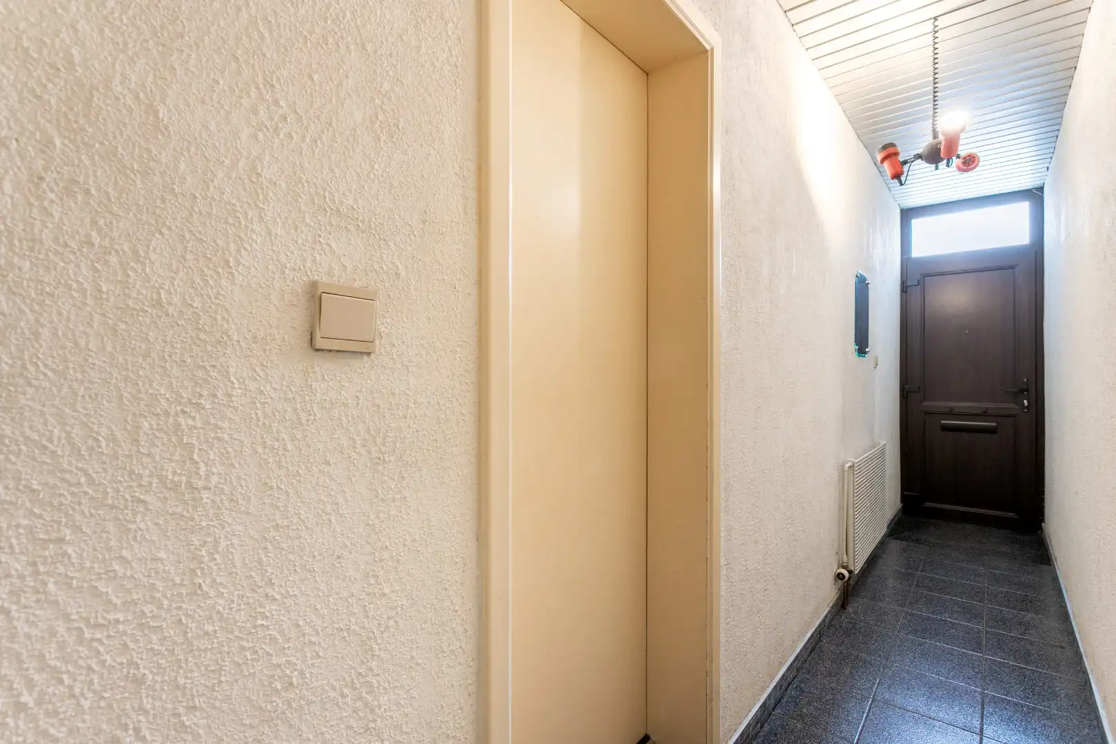 Instapklare woning met 4 slpk te Halle foto 2