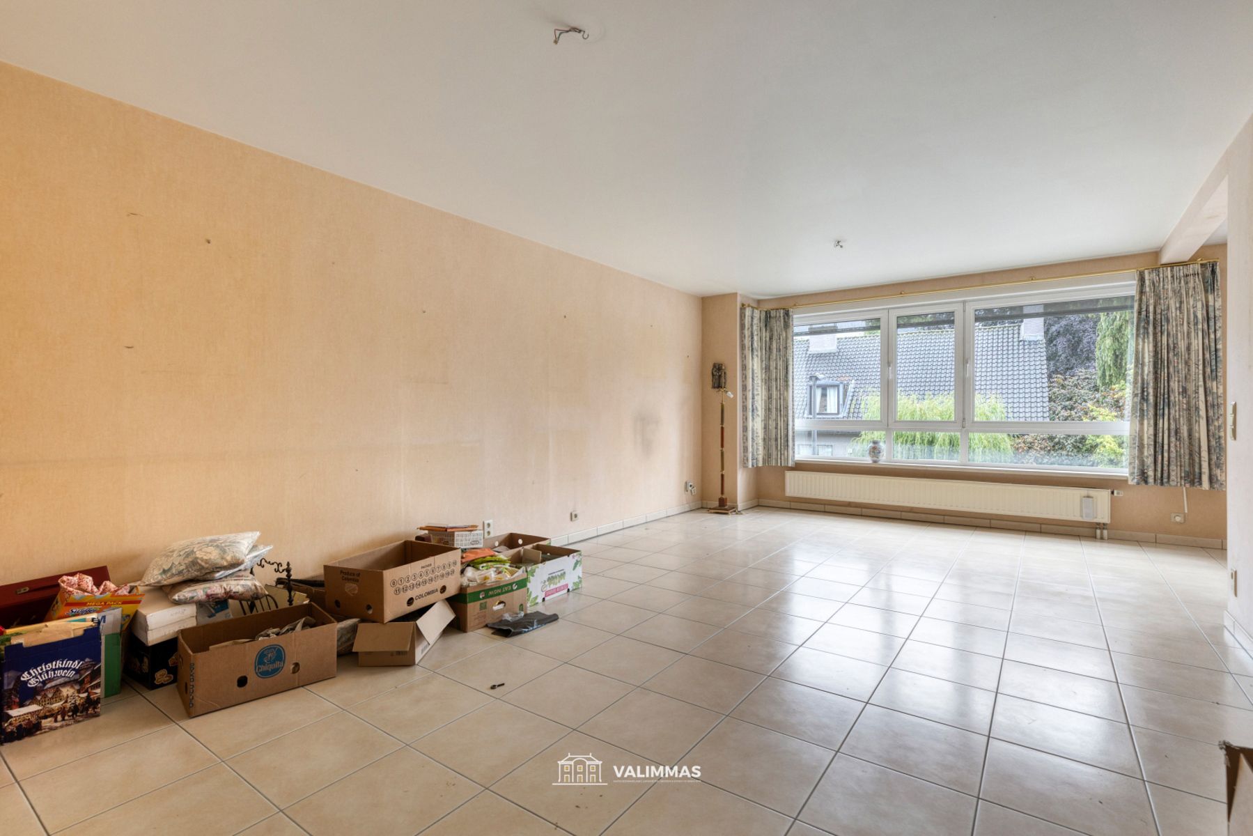 Residentieel gelegen driegevelwoning met garage, tuin...  foto 11