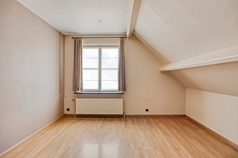 Landelijke woning met 3 slaapkamers en prachtige tuin TE KOOP in OOSTROZEBEKE! foto 29