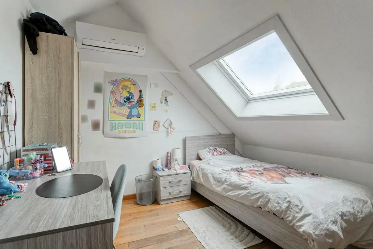 Ruime herenwoning met magazijn te koop in Deerlijk foto 13