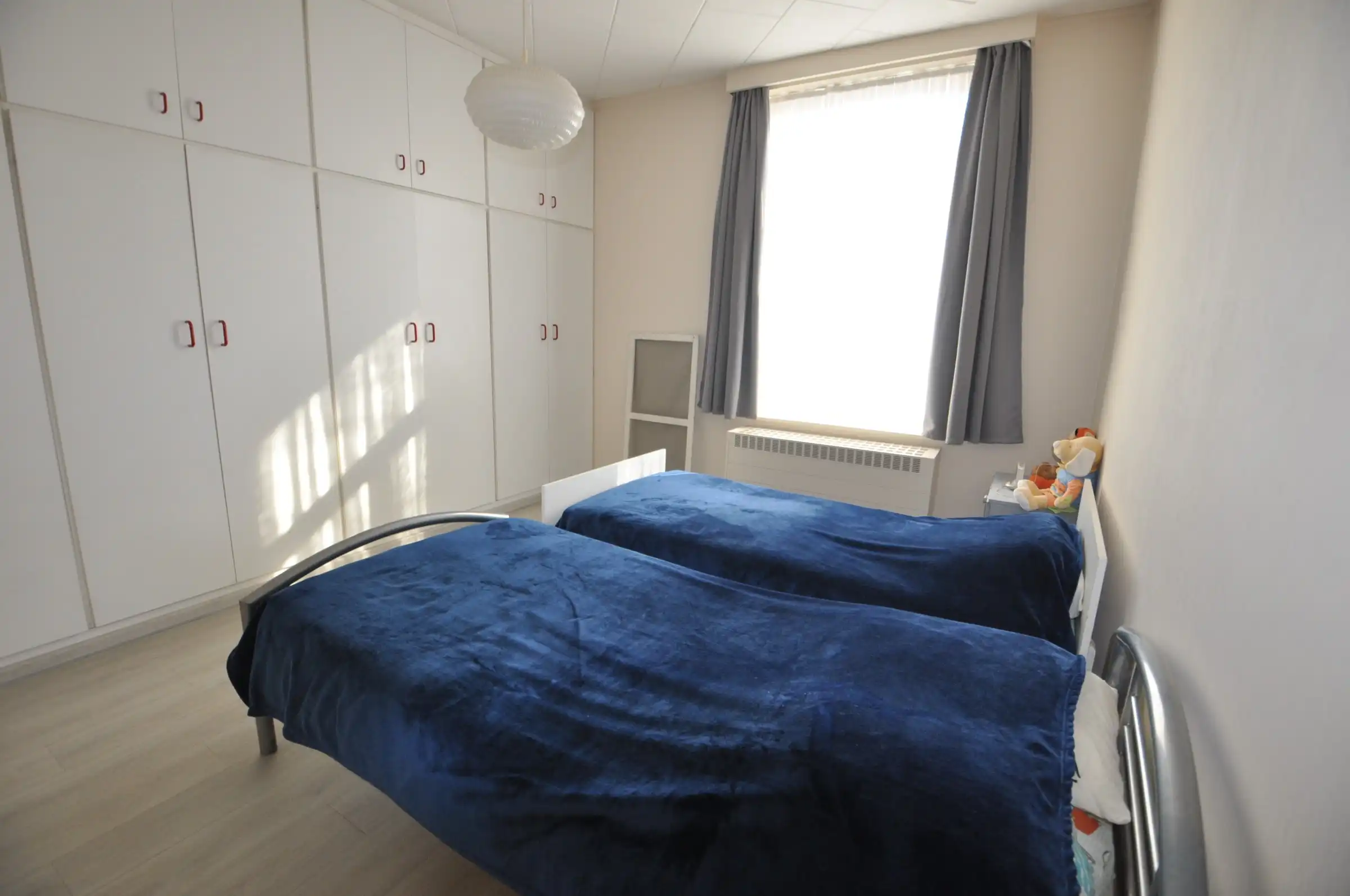 Vernieuwde herenwoning in het centrum van Zandvoorde foto 12