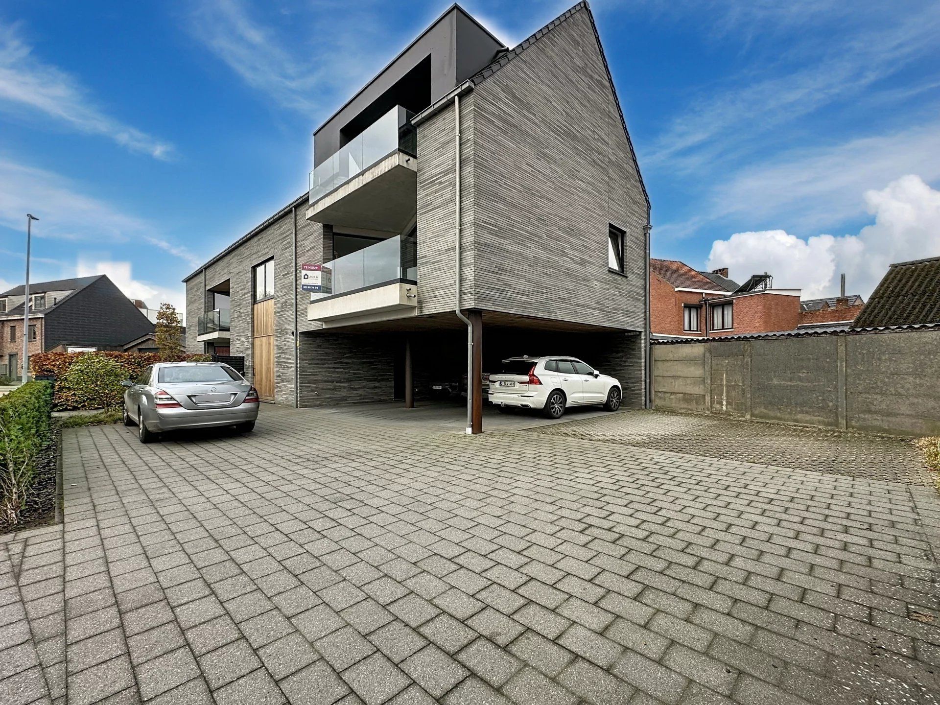 Modern en ruim appartement met 2 slaapkamers, staanplaats, berging en terras foto 14