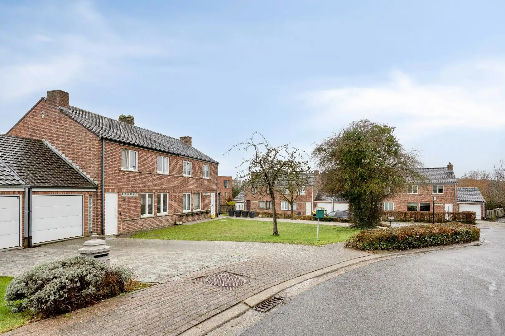 Instapklare woning te koop met 3 slpk, garage en tuin. foto 22