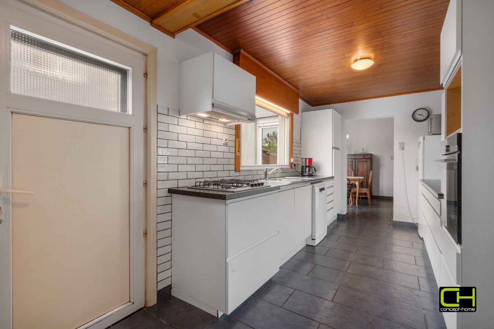 Halfopen bebouwing met tuin te koop in Sleidinge foto 6