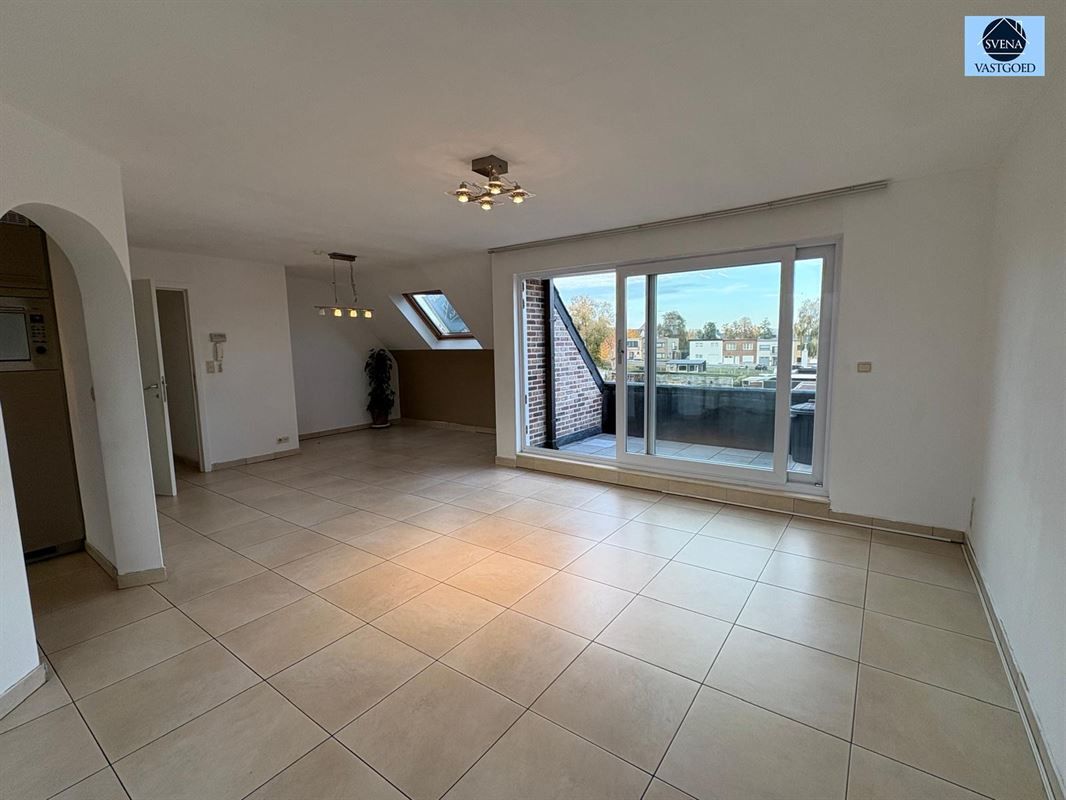 MODERN APPARTEMENT IN CENTRUM VAN NINOVE foto 4