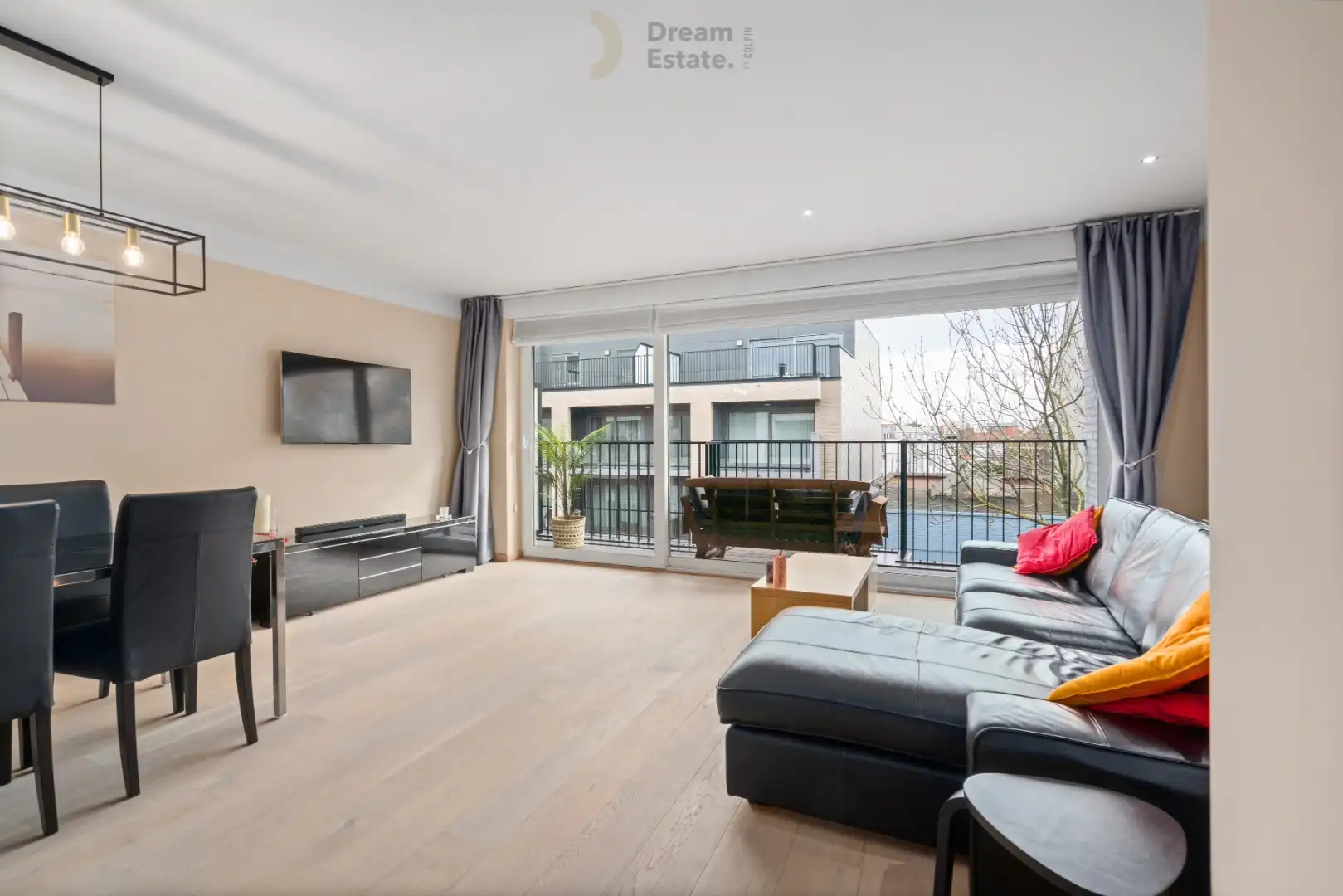 Instapklaar appartement vlakbij de jachthaven. foto 2