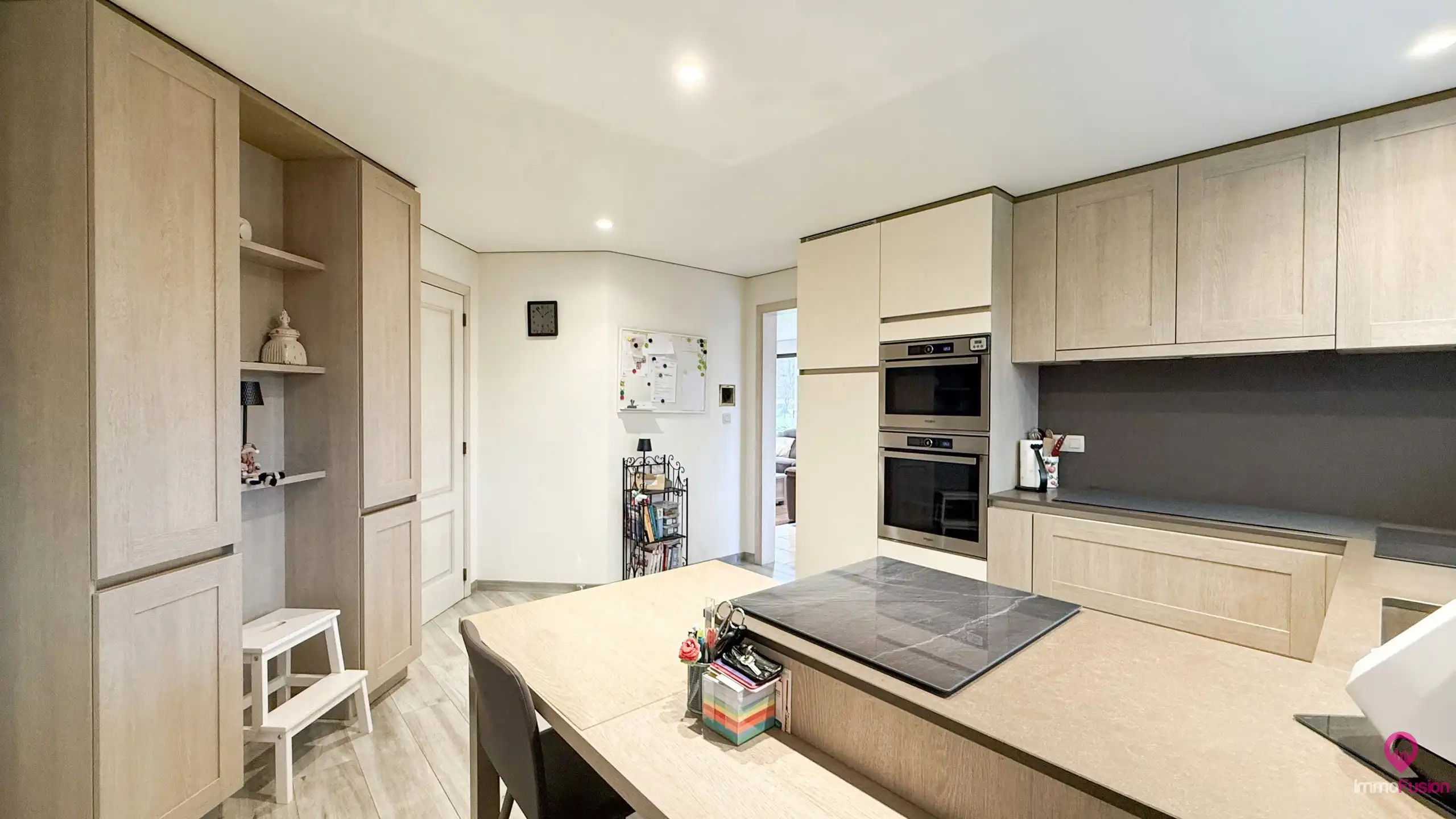 Instapklare woning met 4 slpks, inpandige garage + kelder!  foto 10