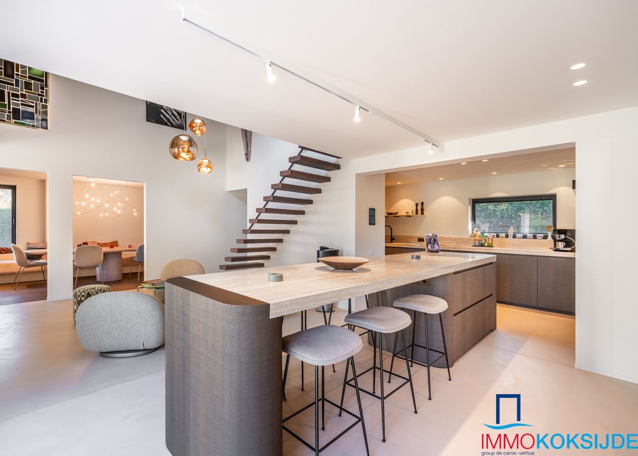 Luxueus gerenoveerde villa met 5 slaapkamers, residentieel gelegen op toplocatie in Sint-Idesbald. foto 9